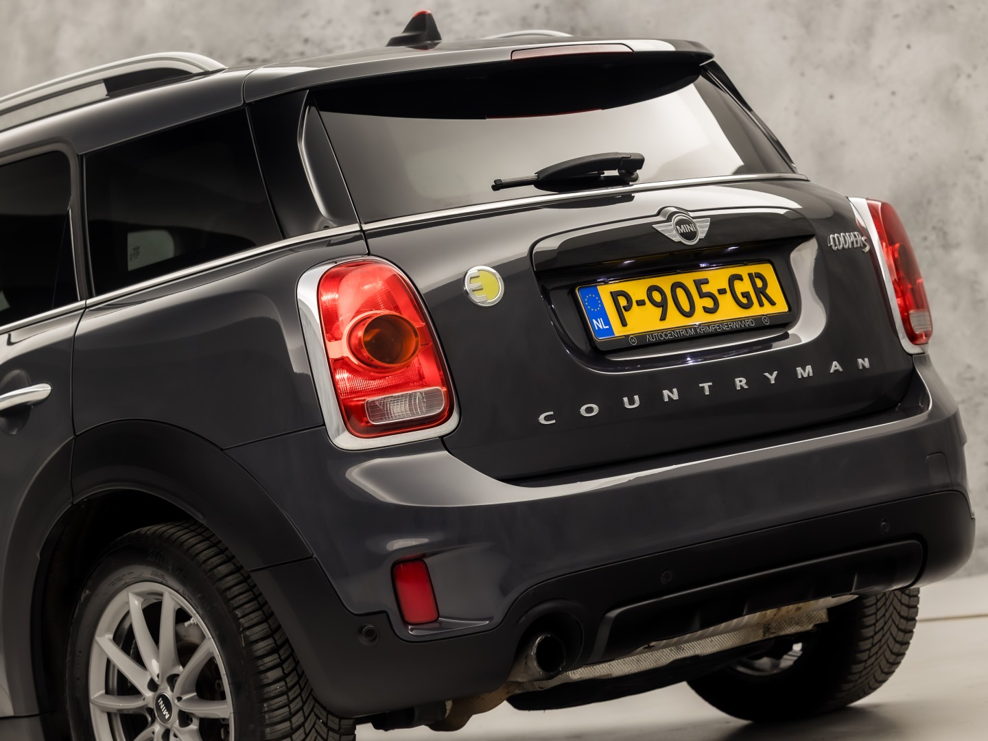 MINI Countryman 1.5 Cooper SE ALL4 Chili 225Pk Automaat (APPLE CARPLAY, GROOT NAVI, LEDER, STOELVERWARMING, SPORTSTOELEN, GETINT GLAS, ADAPTIVE CRUISE, NIEUWSTAAT)