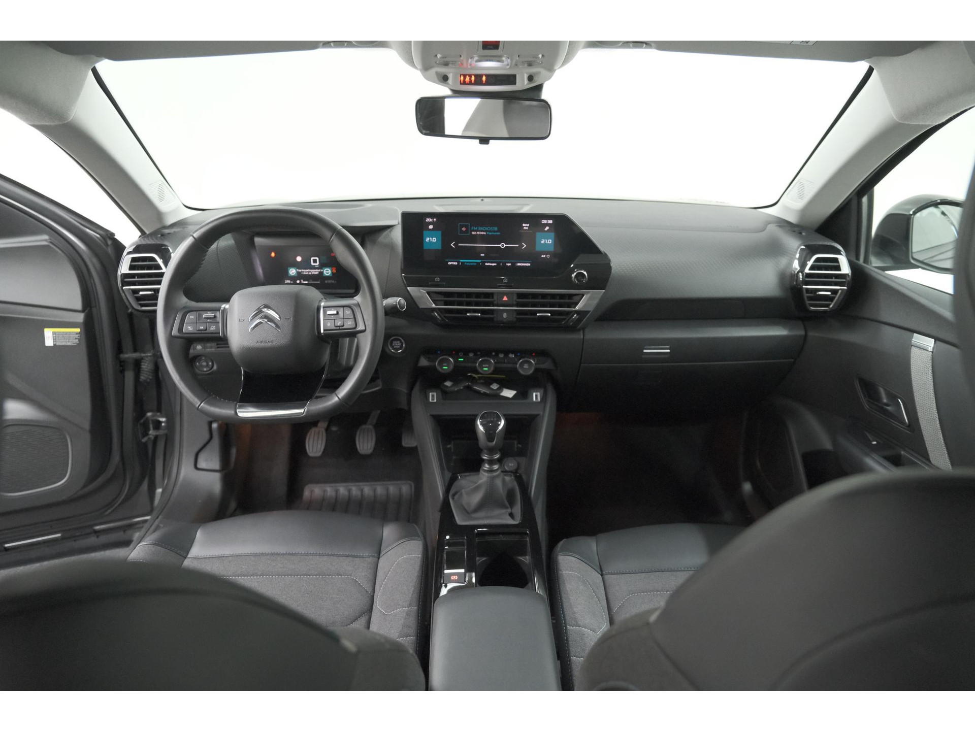 Citroen C4 Puretech 130 Feel Pack | Head-Up Display | Camera | Navigatie | Keyless Entry