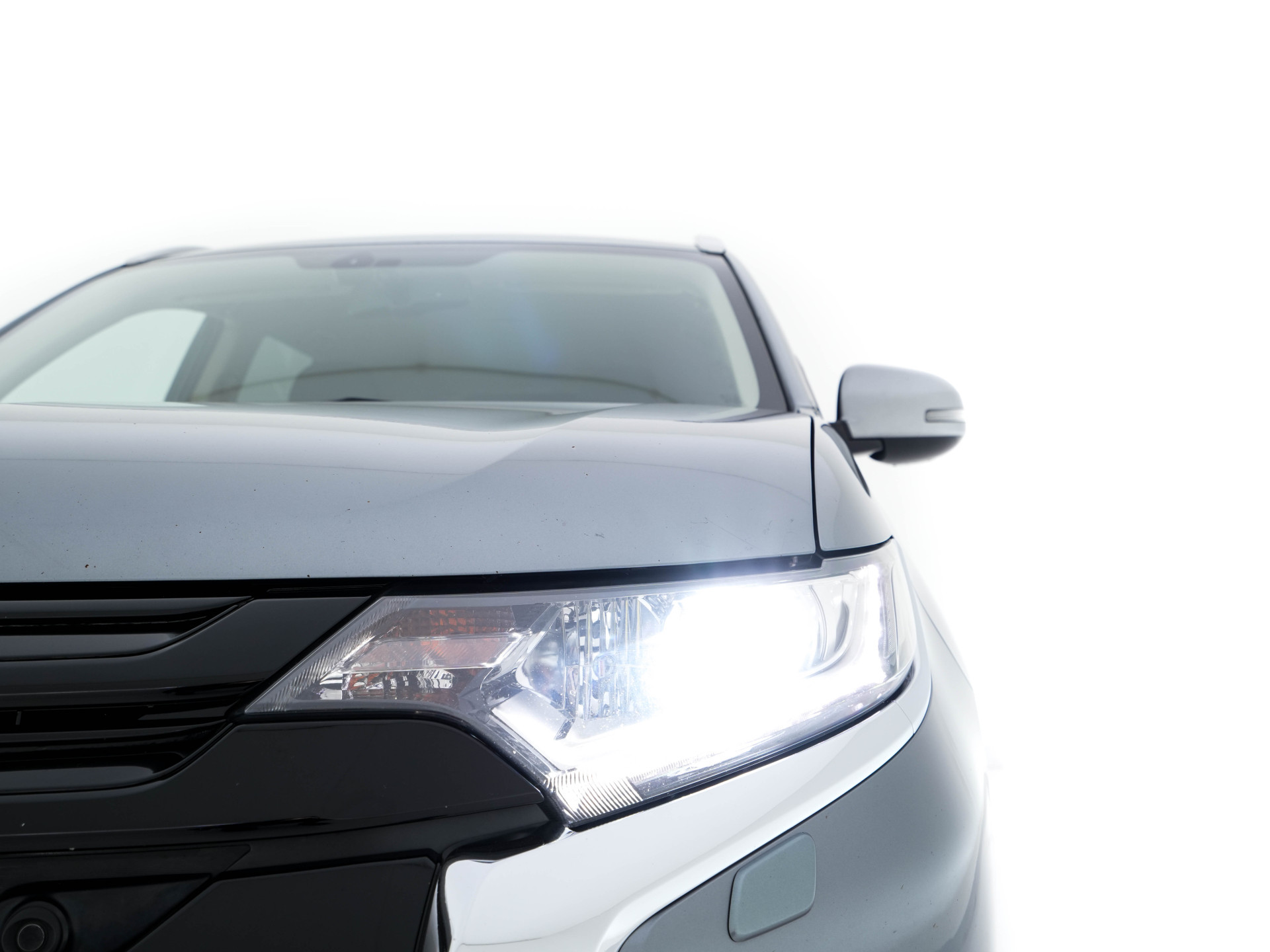 Mitsubishi Outlander 2.0 PHEV Executive Edition AWD Aut.  *LEATHER-MICROFIBRE | ROCKFORD-AUDIO | LED-LIGHTS | NAVI-FULLMAP | KEYLESS | CAMERA | HEATED-COMFORTSEATS | ECC | SHIFT-PADDLES | PDC | CRUISE | PRIVACY-GLASS | DAB | TOWBAR | 18''ALU *