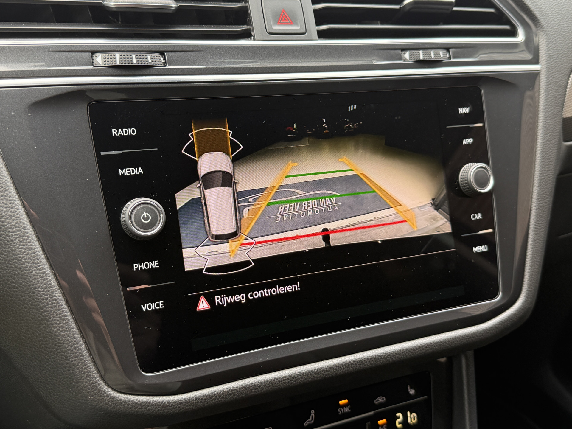 Volkswagen Tiguan Allspace 1.5 TSI Life Business 7p. | Massagestoel | Trekhaak | Camera | Stoel/Stuurverwarming | Carplay | Adaptive cruise