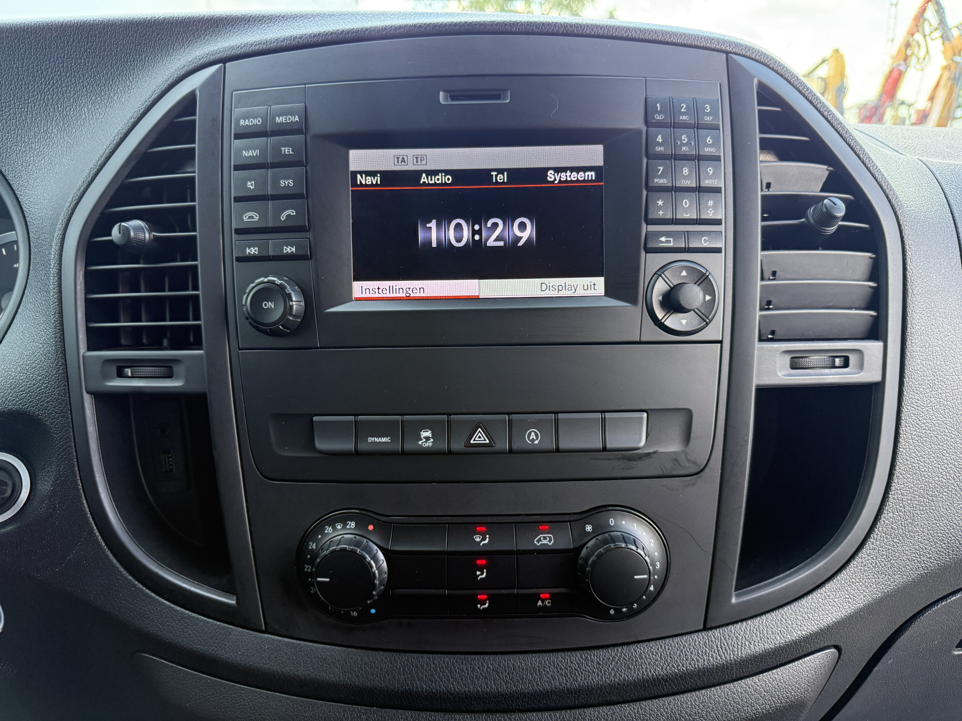 Mercedes-Benz Vito 119 1.9 CDI 190pk Automaat L2H1 LED Cruise Control Climate Control Trekhaak