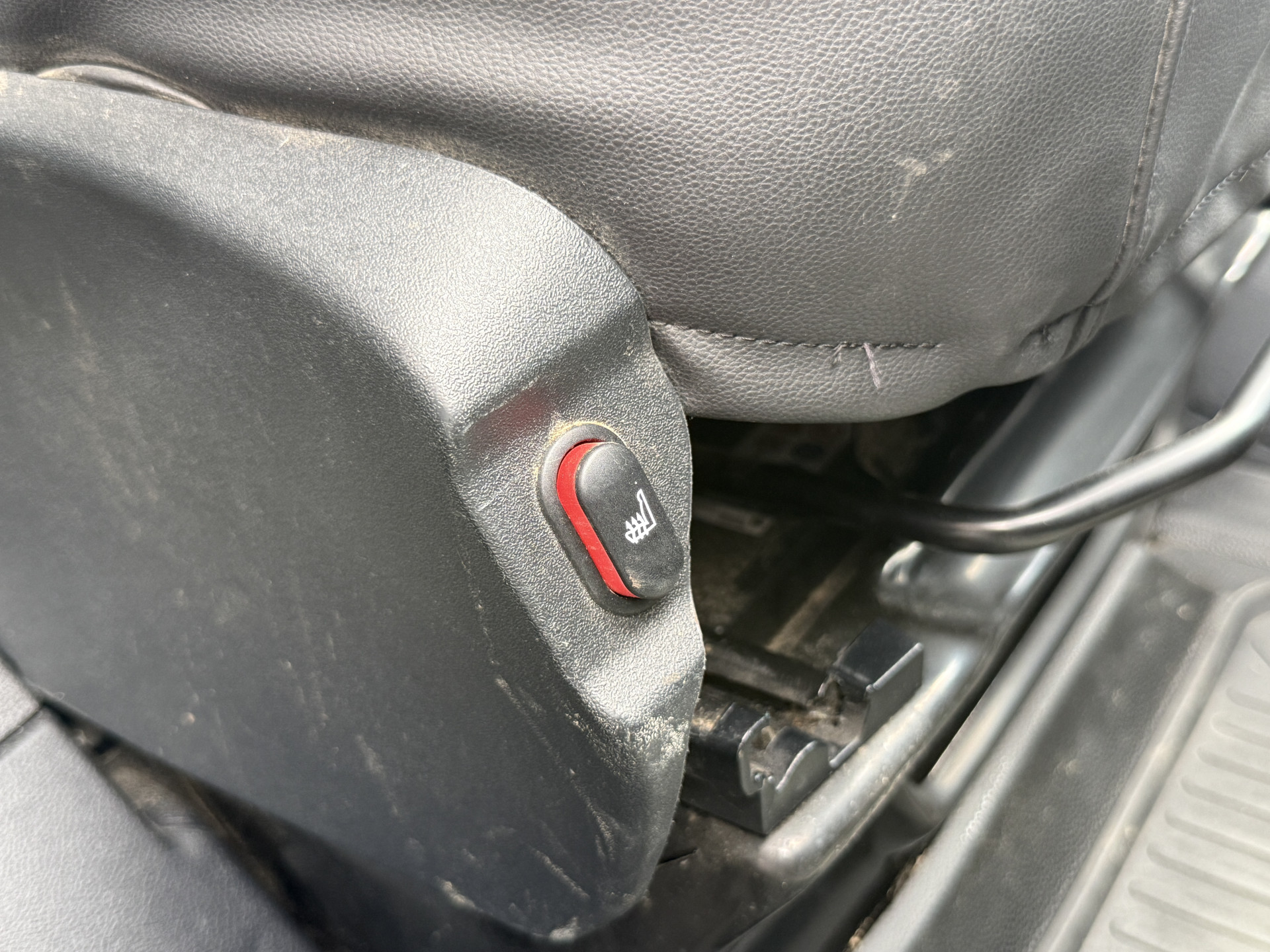 Ford Transit 2.0 TDCI 130PK L2H2 Airco Cruise Control Parkeersensoren Stoelverwarming Zwaailampen Kastwand Inbouw