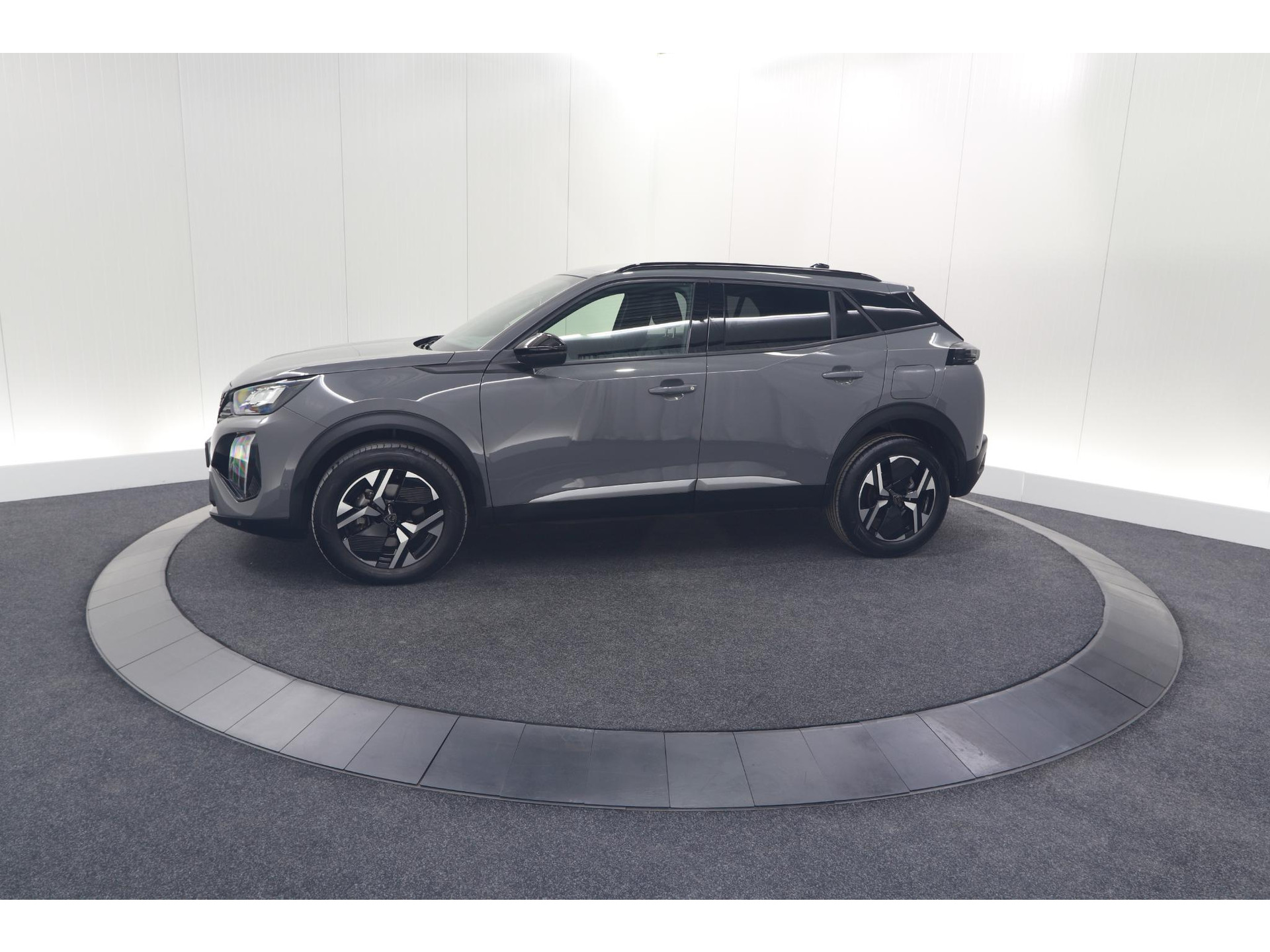 Peugeot 2008 Hybrid 136 e-DCS6 Allure | 360 Camera | Adaptieve Cruise Control | Dodehoekdetectie | Navigatie