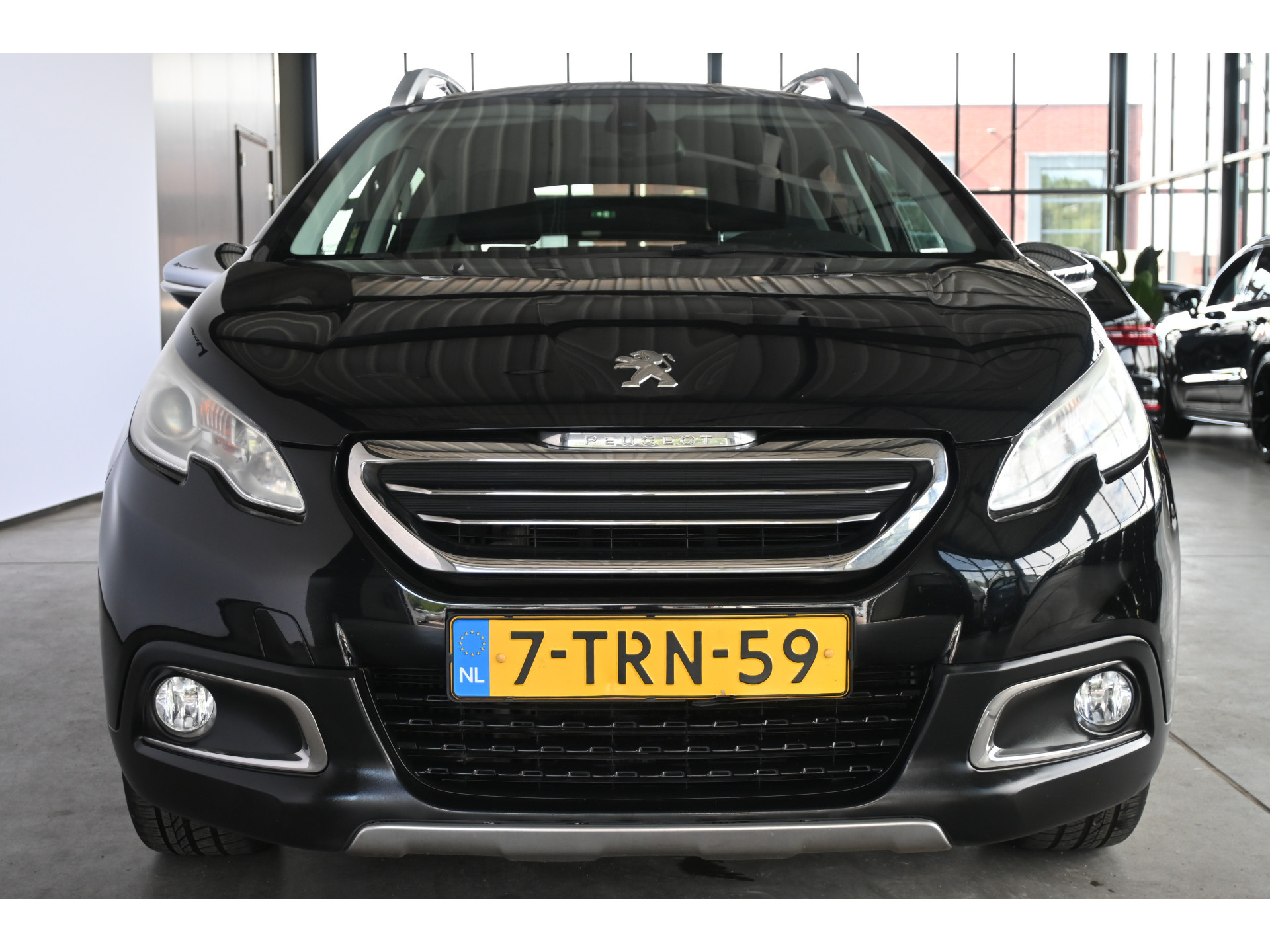 Peugeot 2008 1.6 e-HDi Blue Lease Executive Nap! Clima Navigatie Cruise control Lichtmetaal 100% Onderhouden! Inruil Mogelijk!