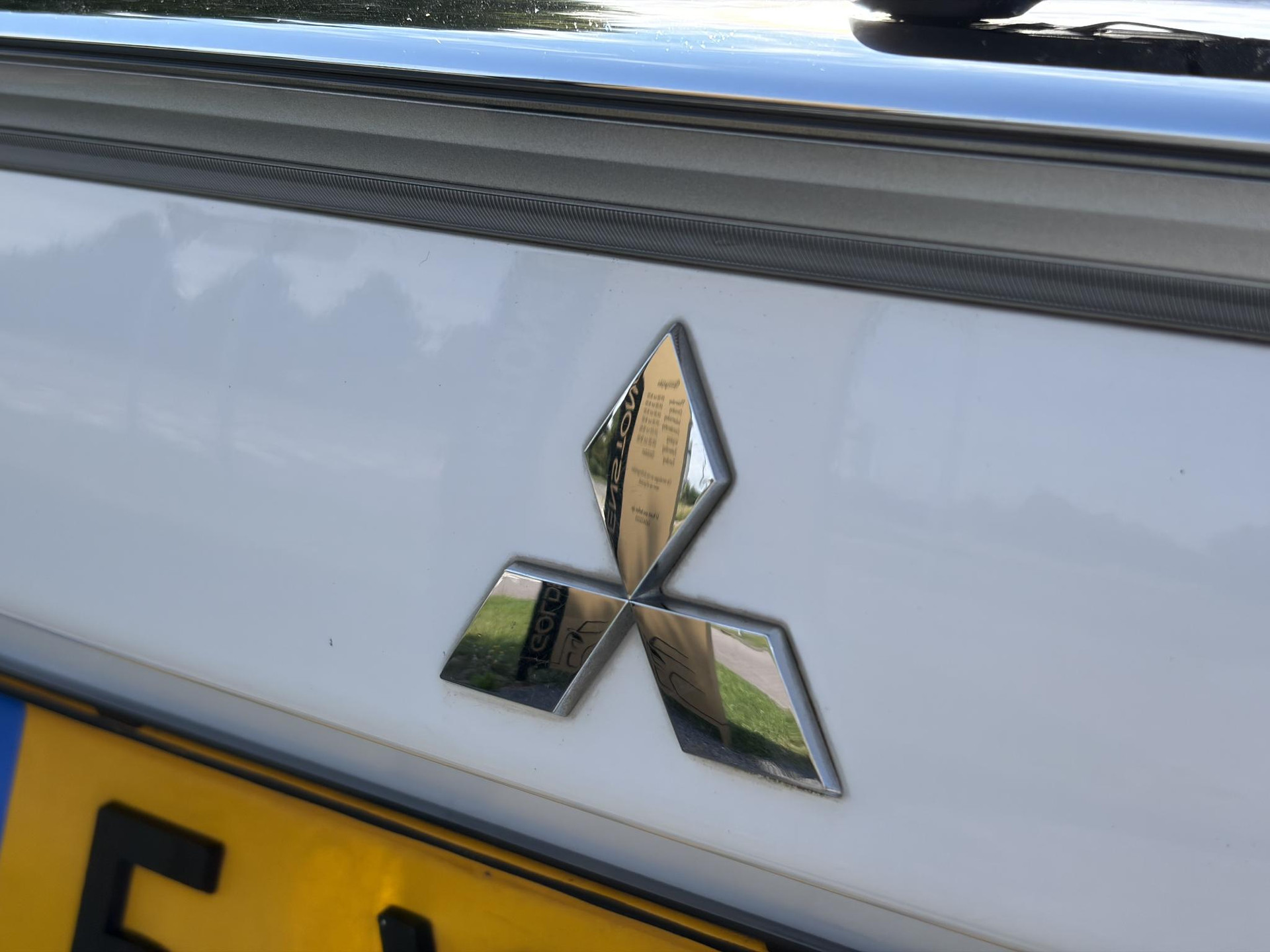 Mitsubishi Outlander 2.0 PHEV Business Edition SOH 73%,Trekhaak,Navi,Camera,Keyless,Halfleder,Clima,Cruise,Lm velgen,N.A.P,Apk tot 04-2027