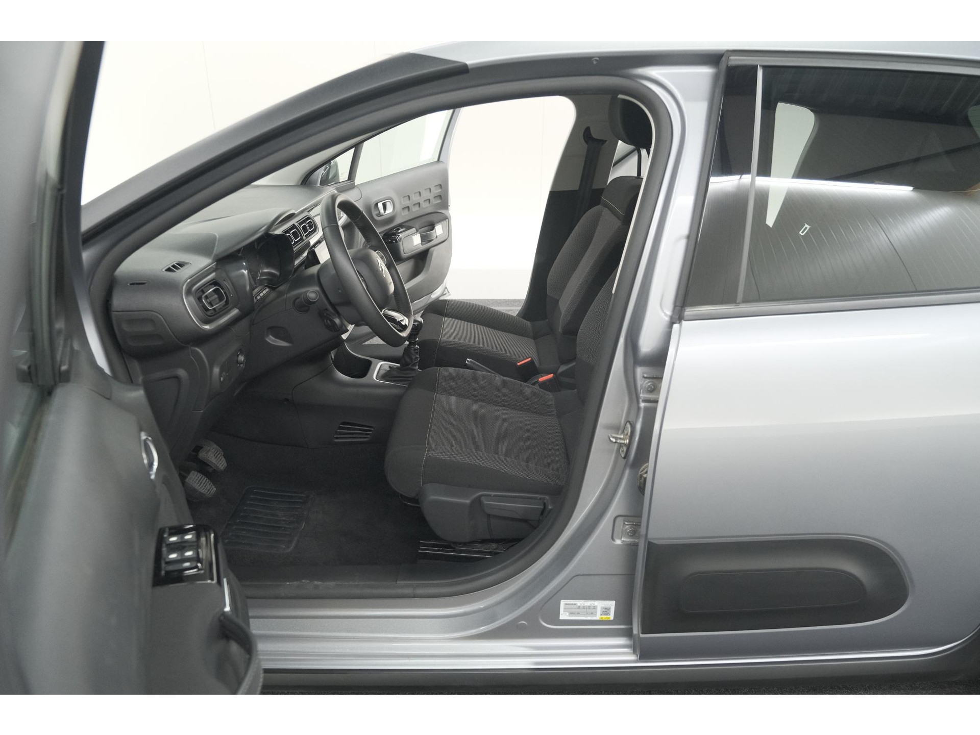 Citroen C3 PureTech 110 Max | Keyless entry/start | Camera | Navigatie | Parkeersensoren | Apple Carplay