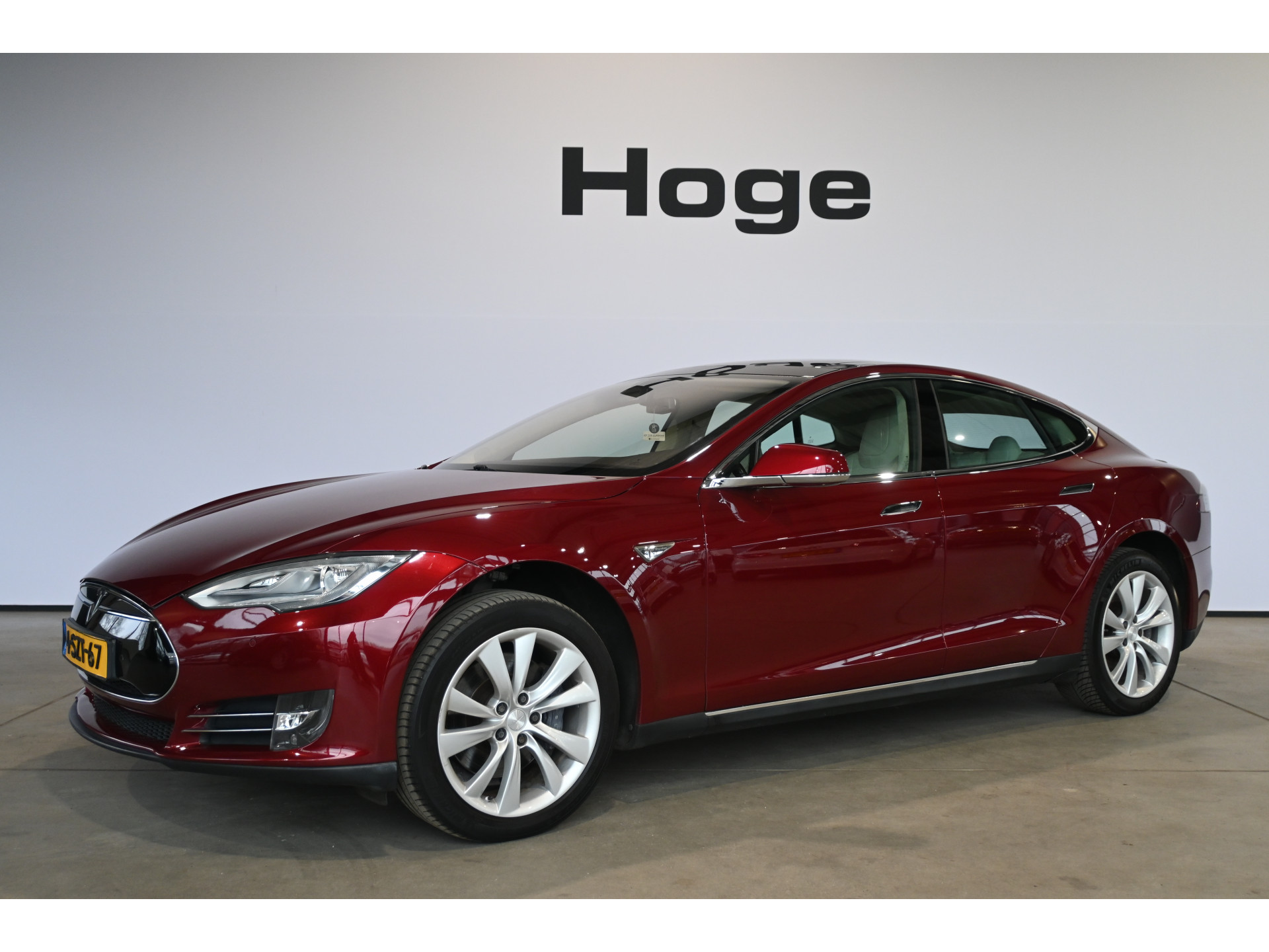 Tesla Model S 85 Performance Tech Pack ECC Navigatie Licht metaal MARGE 339KM Actieradius! Inruil mogelijk