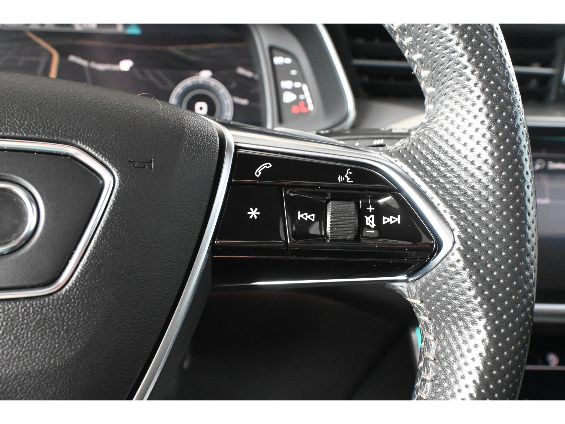 Audi A6 Avant 50 TDI quattro Design S-Line Maxton pakket Pano Matrix LED Luchtvering Virtual Head-Up 21 inch VOLL Rijklaarprijs! Inruil Mogelijk!