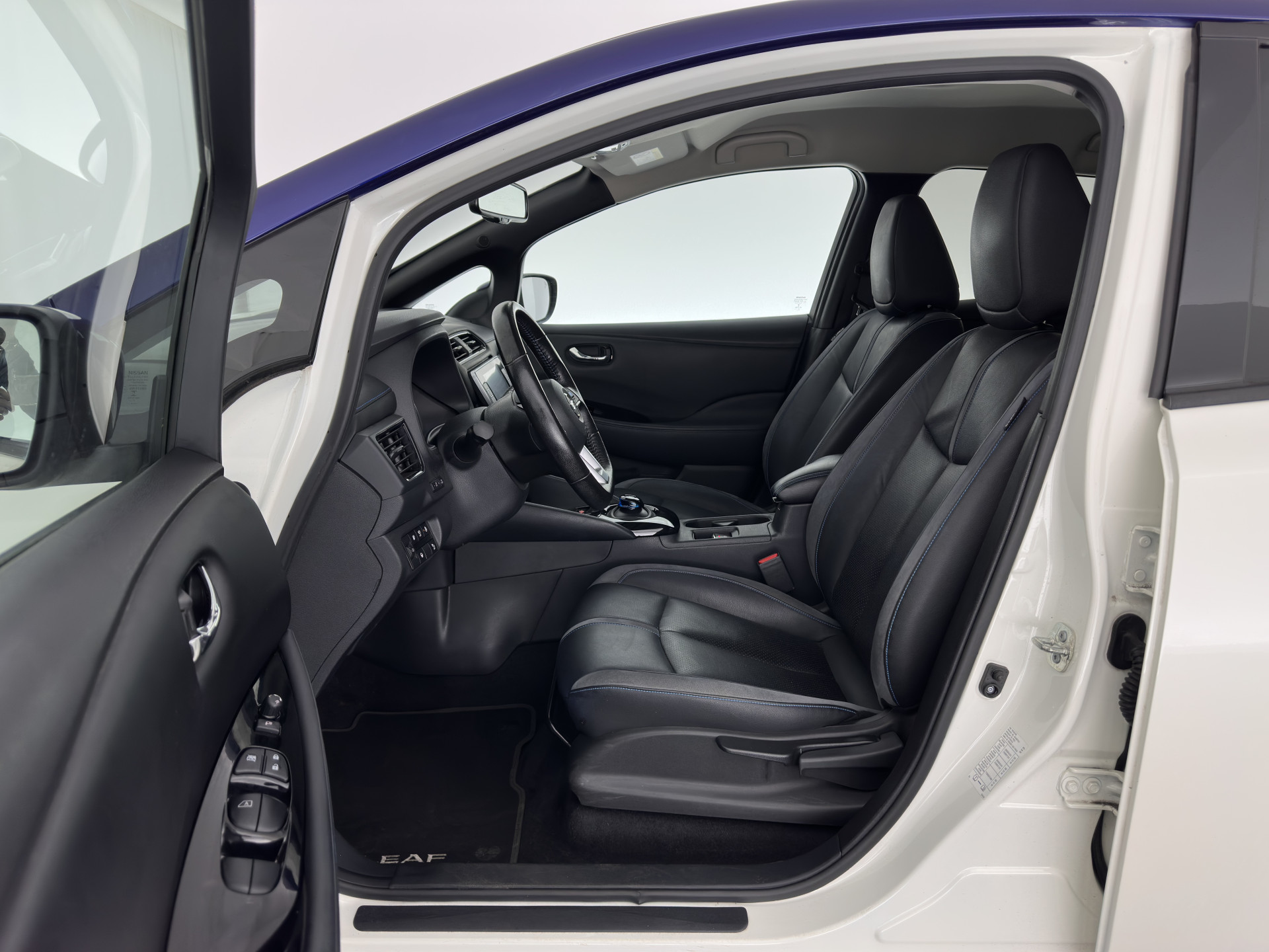 Nissan LEAF e+ Tekna 62 kWh {SOH-95%} (INCL-BTW) *Aut.*LEATHER-MICROFIBRE | FULL-LED | ADAPTIVE-CRUISE | BOSE-AUDIO | TOP-VIEW | DAB | KEYLESS | NAVI-FULLMAP | DAB | HEATED-COMFORTSEATS | BLIND-SPOT | PRIVACY-GLASS | 17''ALU*