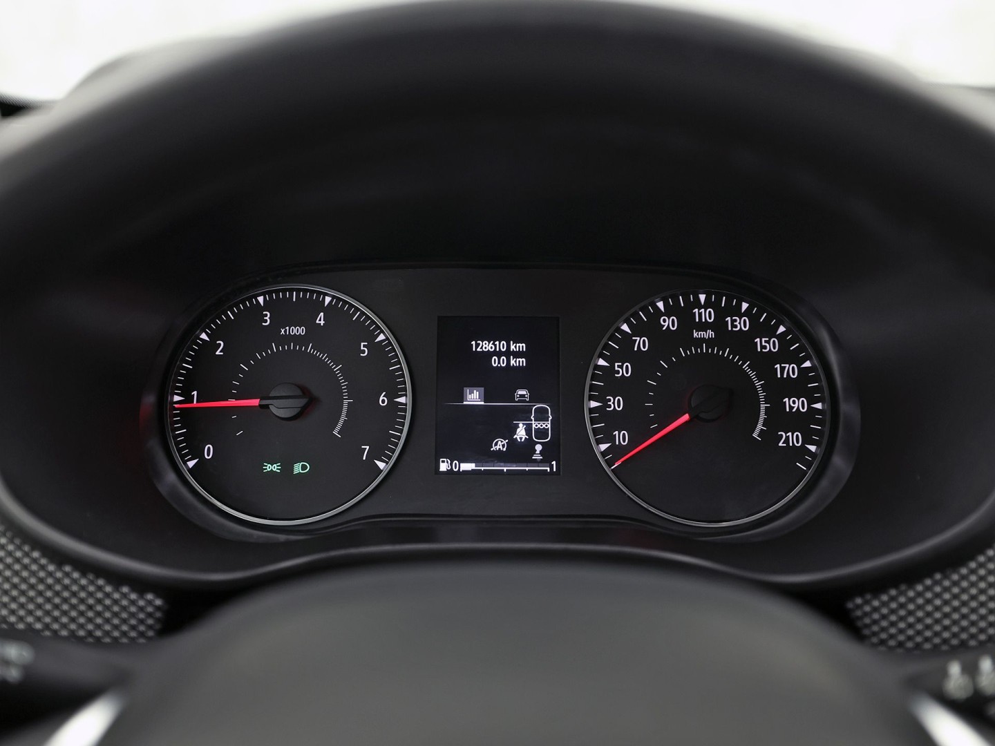 Dacia Sandero 1.0 TCe 100 Bi-Fuel Comfort (GROOT NAVI, CLIMATE, CAMERA, LM VELGEN, KEYLESS, SPORTSTOELEN, CRUISE, TREKHAAK, NIEUWSTAAT)