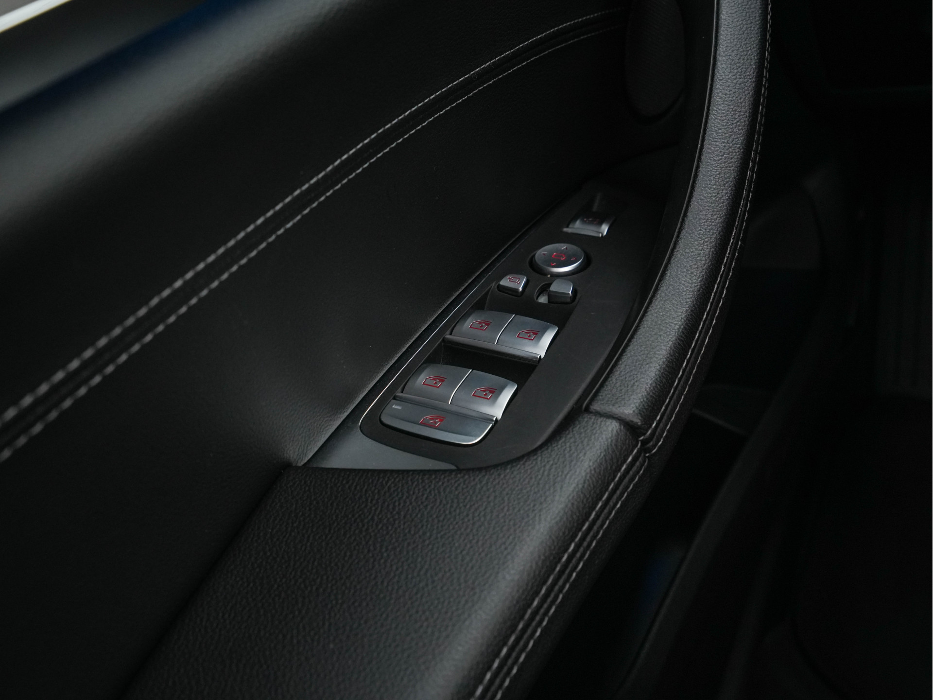 BMW iX3 High Executive 80 kWh [ 3-Fase ] {SOH-100%} (INCL-BTW) *PANO | LEATHER | FULL-LED | DAB | CARPLAY | ADAPTIVE-CRUISE | DIGI-COCKPIT | BLINDSPOT | HARMAN/KARDON-SOUNDSYTEM | HEAD-UP | KEYLESS | TOP-VIEW | SPORT-SEATS | TOWBAR  | .