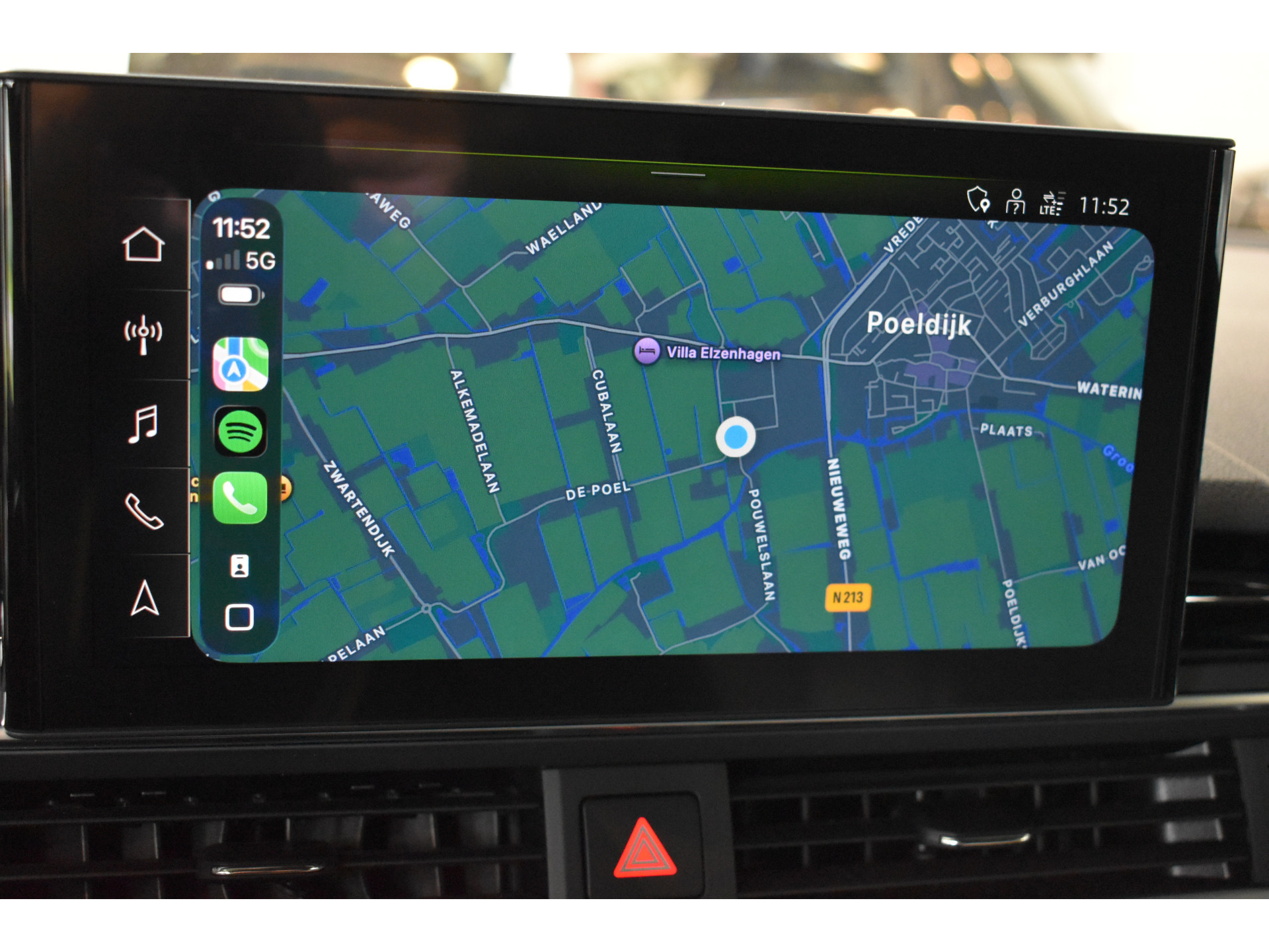 Audi A4 Limousine 35 TFSI S-line 2.0 Mild Hybrid S-line black-line Automaat Leder interieur