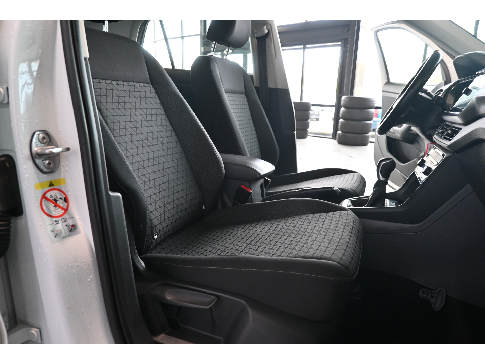 Volkswagen T-Cross 1.0 TSI Life Clima Cruise Control Navigatie Carplay Camera Rijklaarprijs Inruil Mogelijk!