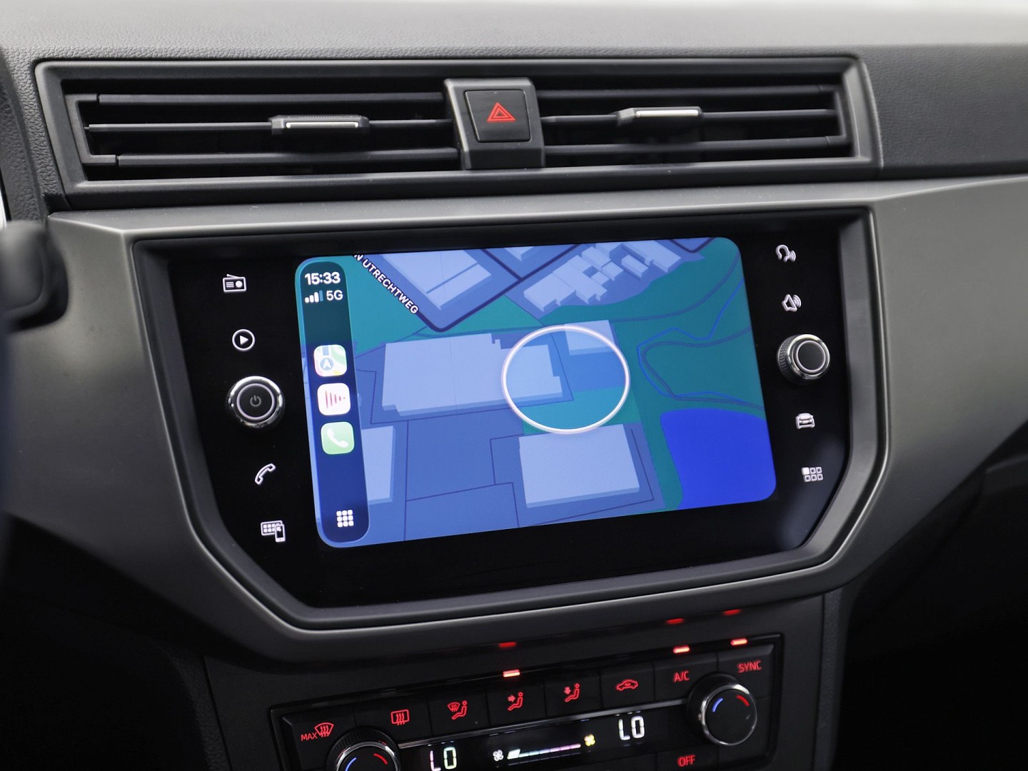 SEAT Ibiza 1.0 Sport (APPLE CARPLAY, GROOT NAVI, CLIMATE, GETINT GLAS, SPORTSTOELEN, LM VELGEN, CRUISE, NIEUWSTAAT)