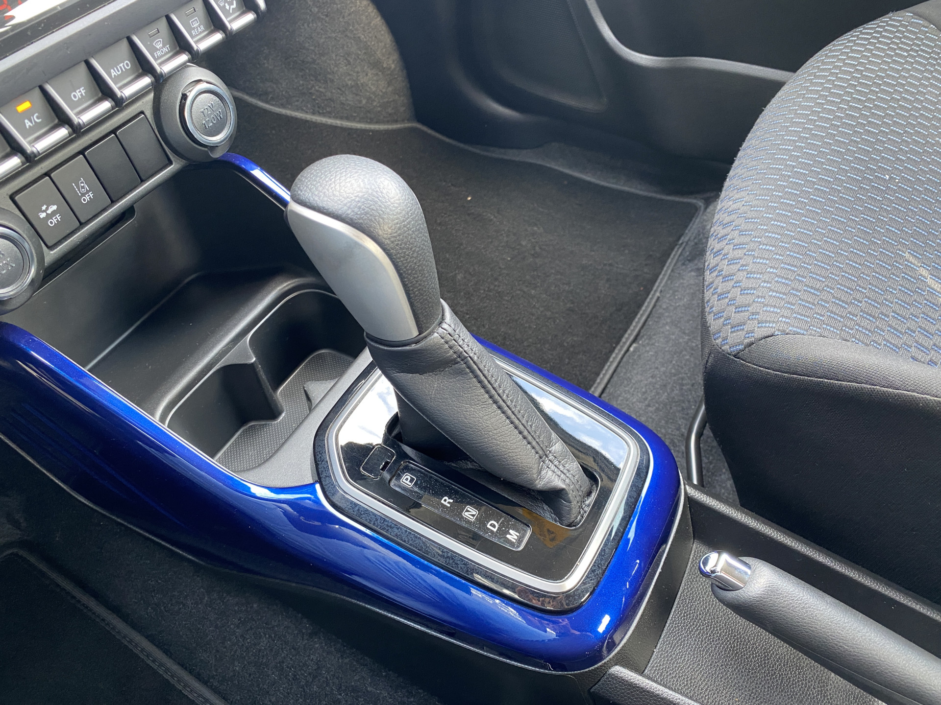 Suzuki Ignis 1.2 Smart Hybrid Style AUT. | 1e eigenaar | navigatie | trekhaak | cruise control | climate | stoelverwarming