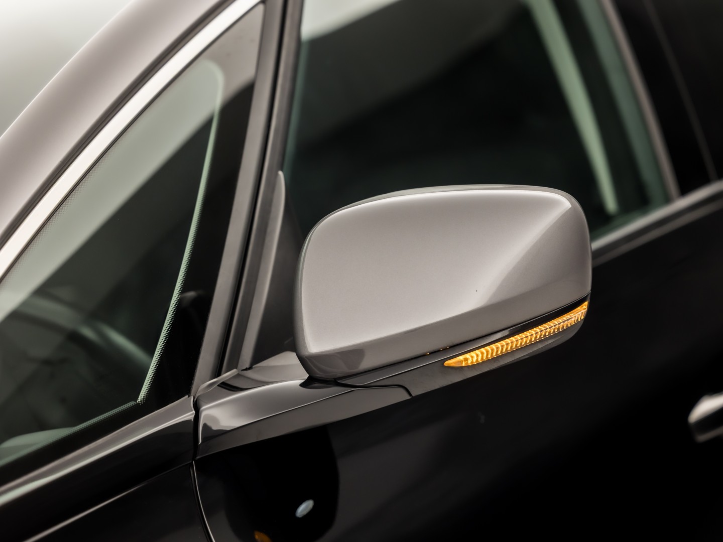 Renault Scénic 1.3 TCe Intens Sport (APPLE CARPLAY, NAVIGATIE, CAMERA, CLIMATE, LEDER, SPORTSTOELEN, GETINT GLAS, CRUISE, NIEUWSTAAT)