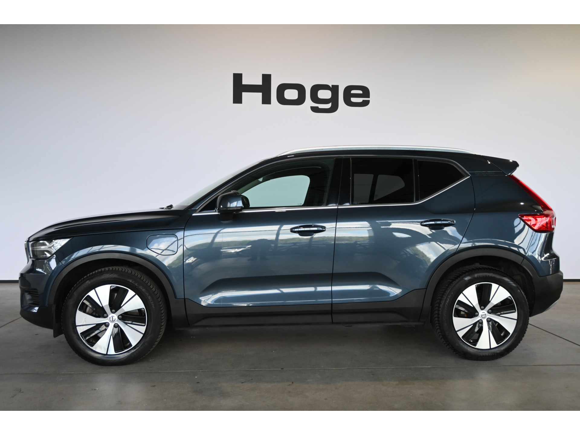 Volvo XC40 1.5 T5 Recharge Inscription Clima Cruise CarPlay Trekhaak PDC Lane Assist Camera 100% Onderhouden! Inruil Mogelijk!
