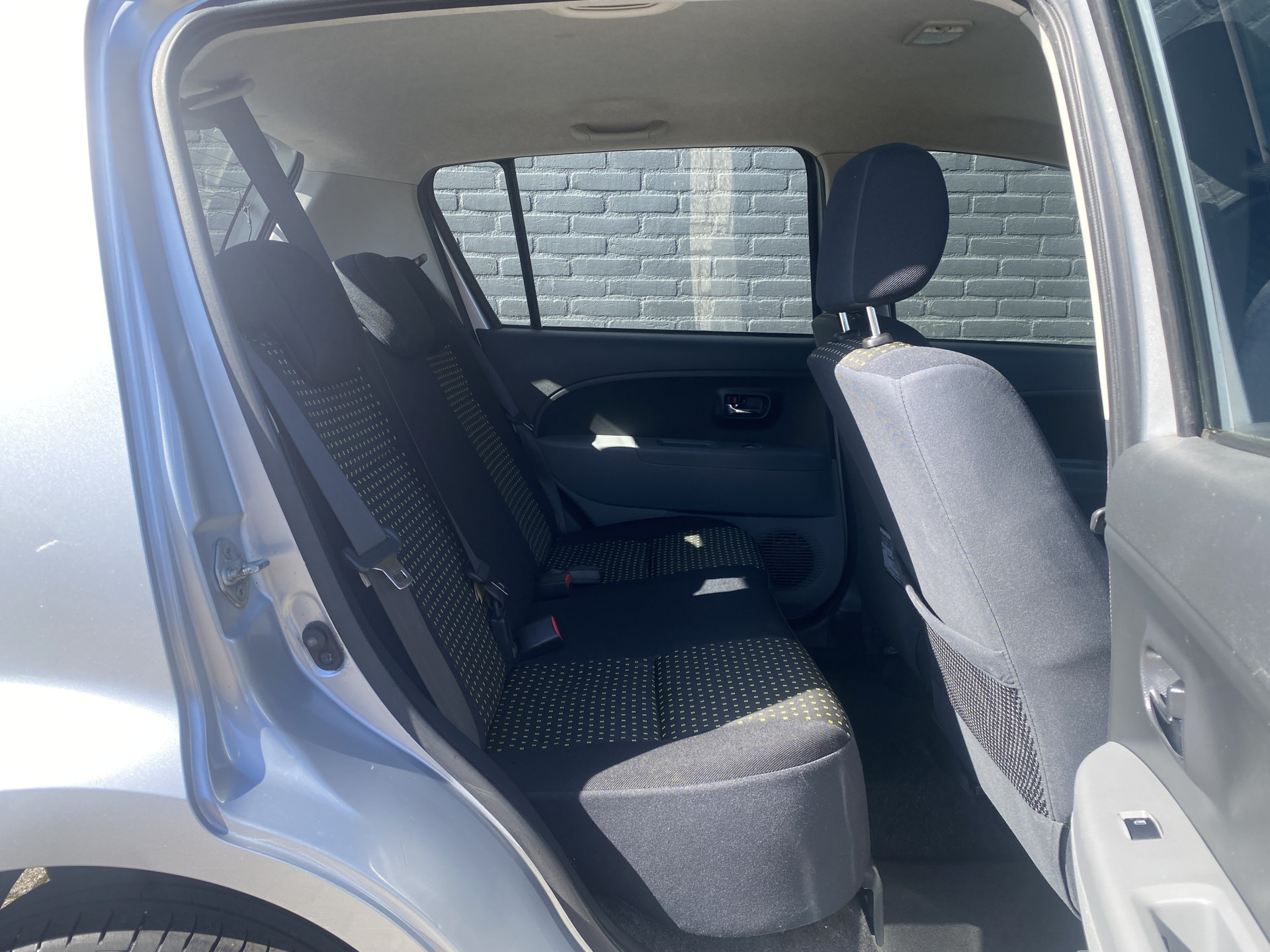 Daihatsu Sirion 2 1.3-16V Prestige | dealer onderhouden | airco | elektrisch pakket | nieuw geleverd | 3 maand garantie