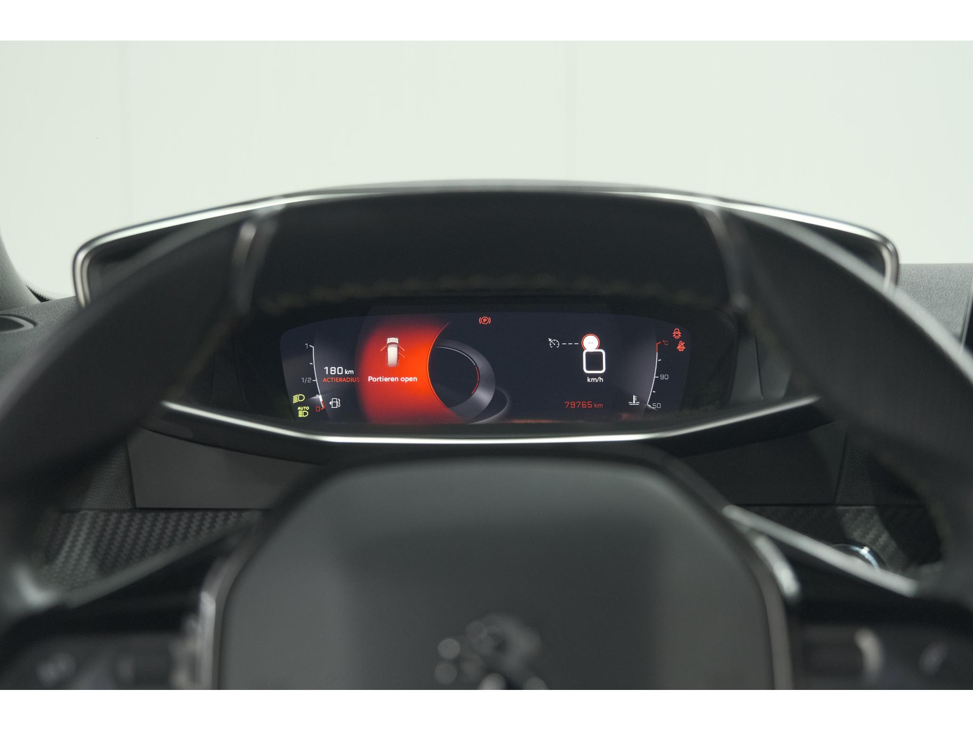 Peugeot 2008 PureTech 130 GT-Line | Trekhaak | Camera | Apple Carplay | Parkeersensoren
