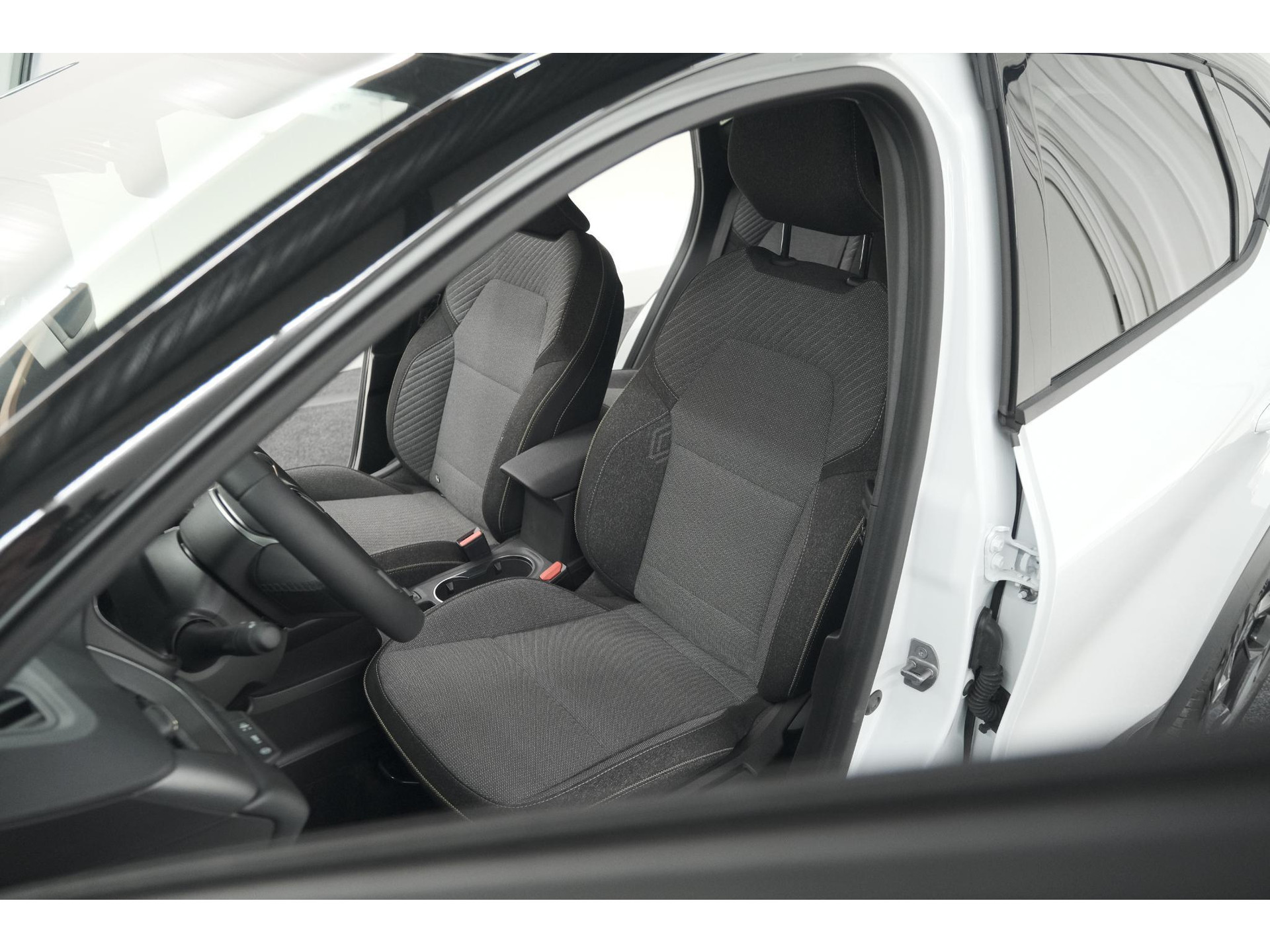 Renault Captur 1.6 E-Tech full hybrid 145 techno | NIEUW MODEL | Camera | Apple Carplay | Parkeersensoren | Keyless | LED