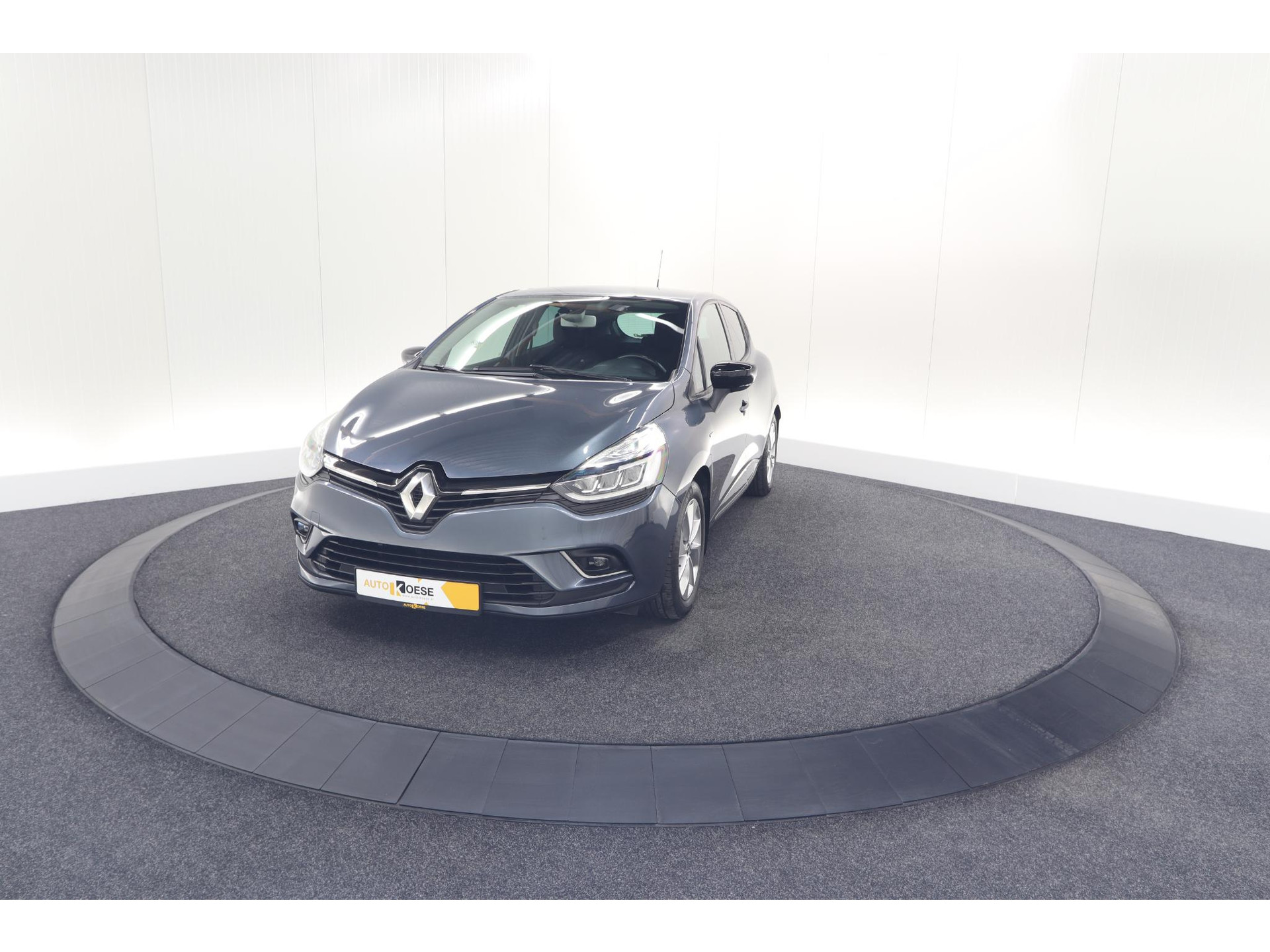 Renault Clio 1.2 Limited | Trekhaak | Navigatie | Parkeersensoren | Climate Control