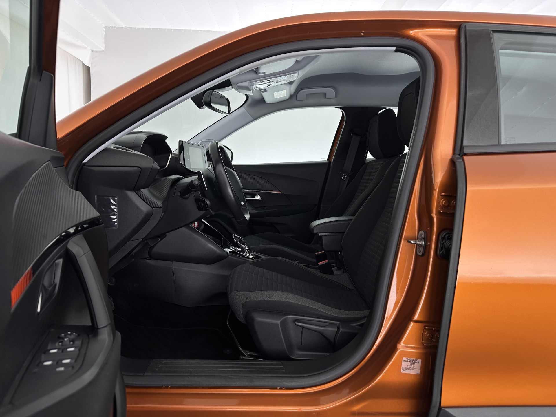 Peugeot 2008 1.2 PureTech Blue Lease Active (INCL-BTW) Aut. *FULL-LED | NAVI-FULLMAP | DIGI-COCKPIT | HEATED-SPORTSEATS | CAMERA | SHIFTPADDLES | ECC | PDC | CRUISE | CARPLAY  | TOWBAR | 16"ALU*