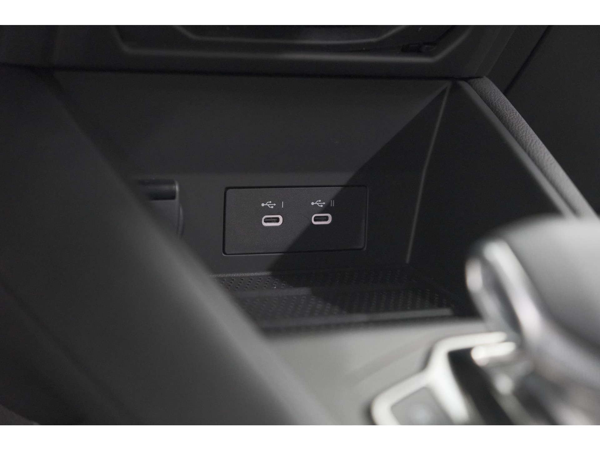 Renault Captur Mild Hybrid 160 EDC Techno | Pack Winter | Camera | Adaptieve Cruise Control | Apple Carplay