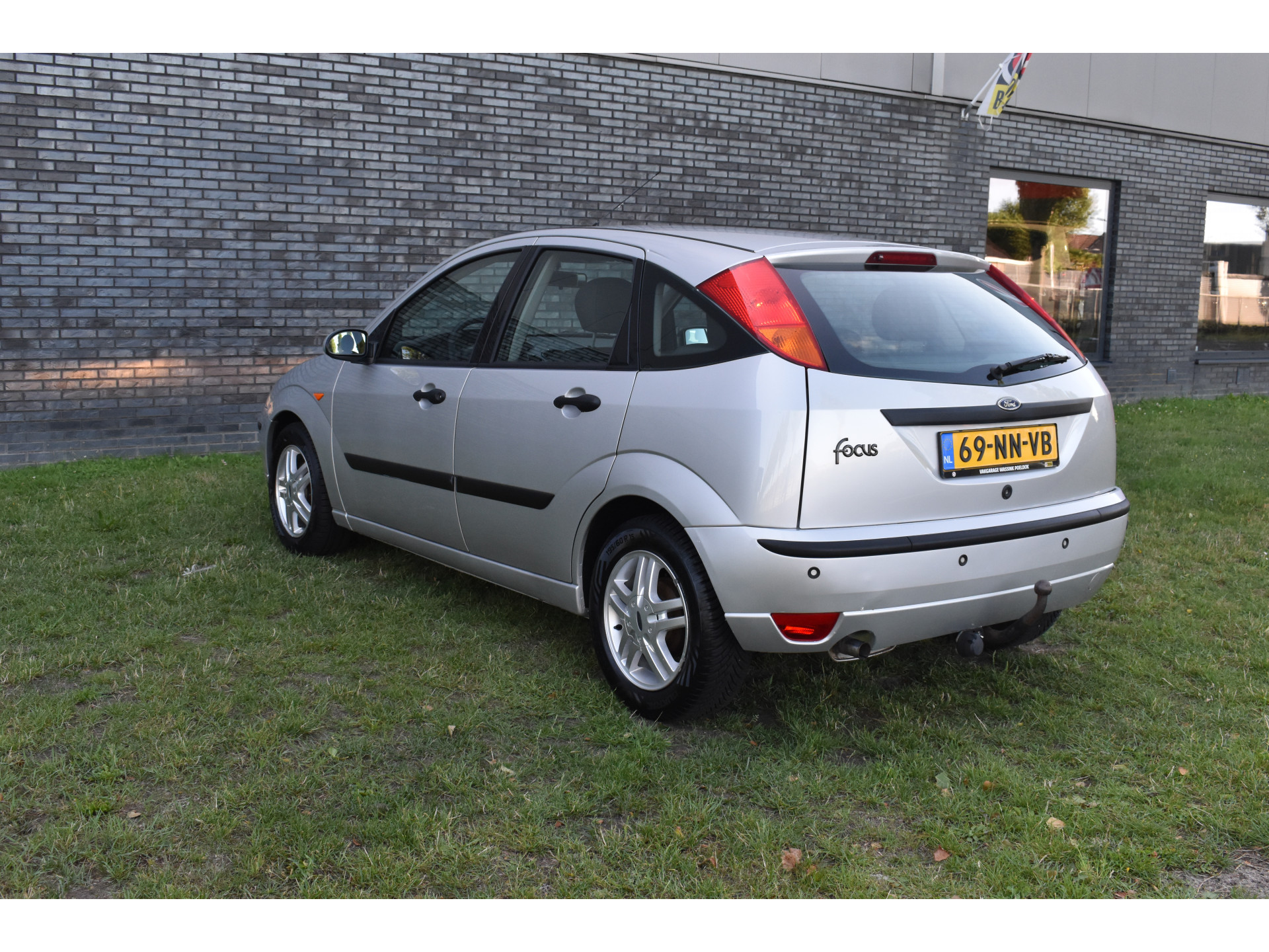 Ford Focus 1.6-16V Trend Automaat storing Airco 5-deurs 1e eigenaar Pdc Trekhaak lees goed!!! HANDELSAUTO - automaat gaat in noodloop LEES GOED