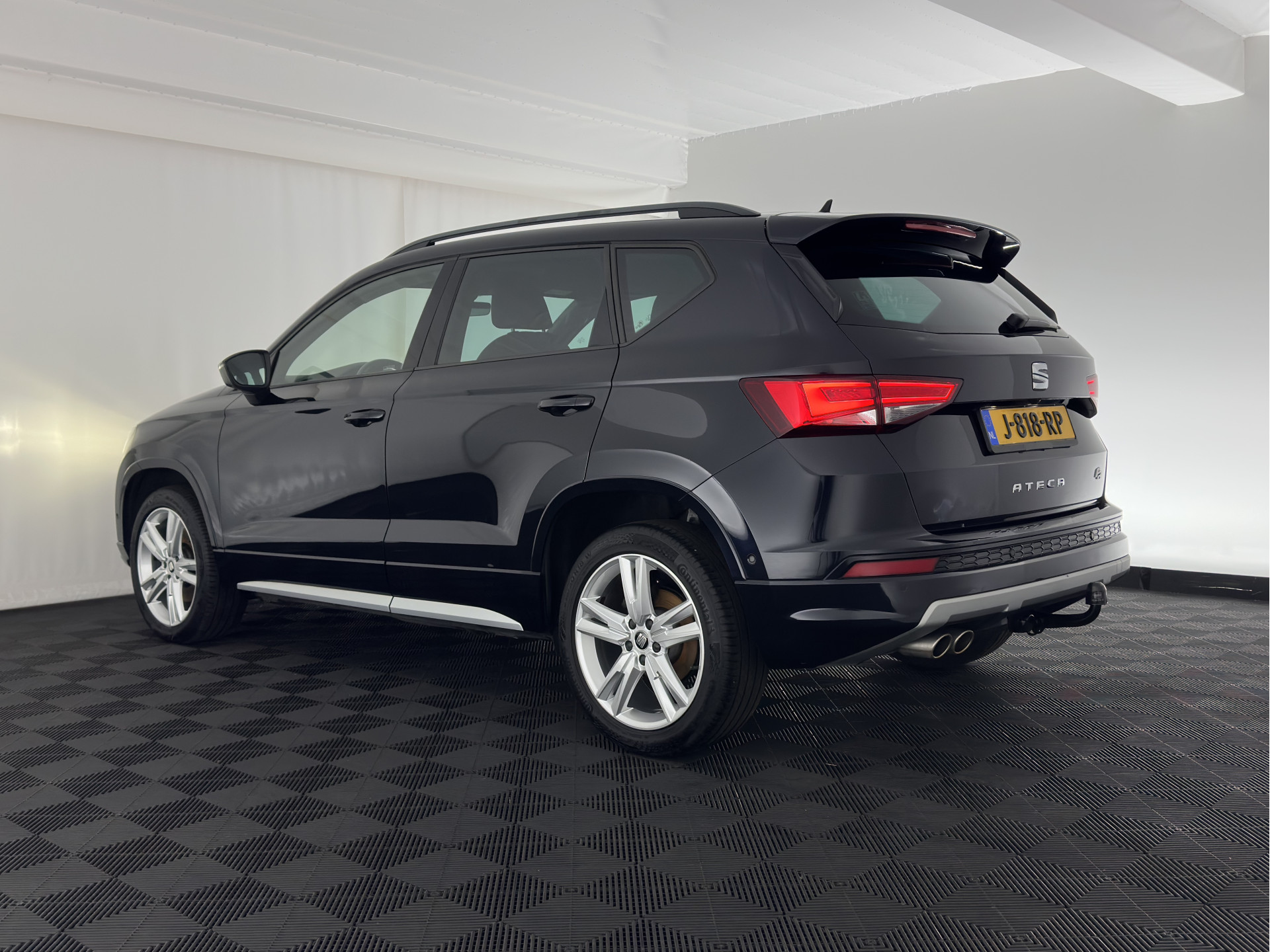 SEAT Ateca 1.5 TSI FR Business Intense (INCL-BTW) *FULL-LED | SPORT-SEATS | NAVI-FULLMAP | LEATHER-MICROFIBRE | CAMERA | KEYLESS | DAB+ | CARPLAY | ECC | PDC | CRUISE | TOWBAR | 18''ALU*