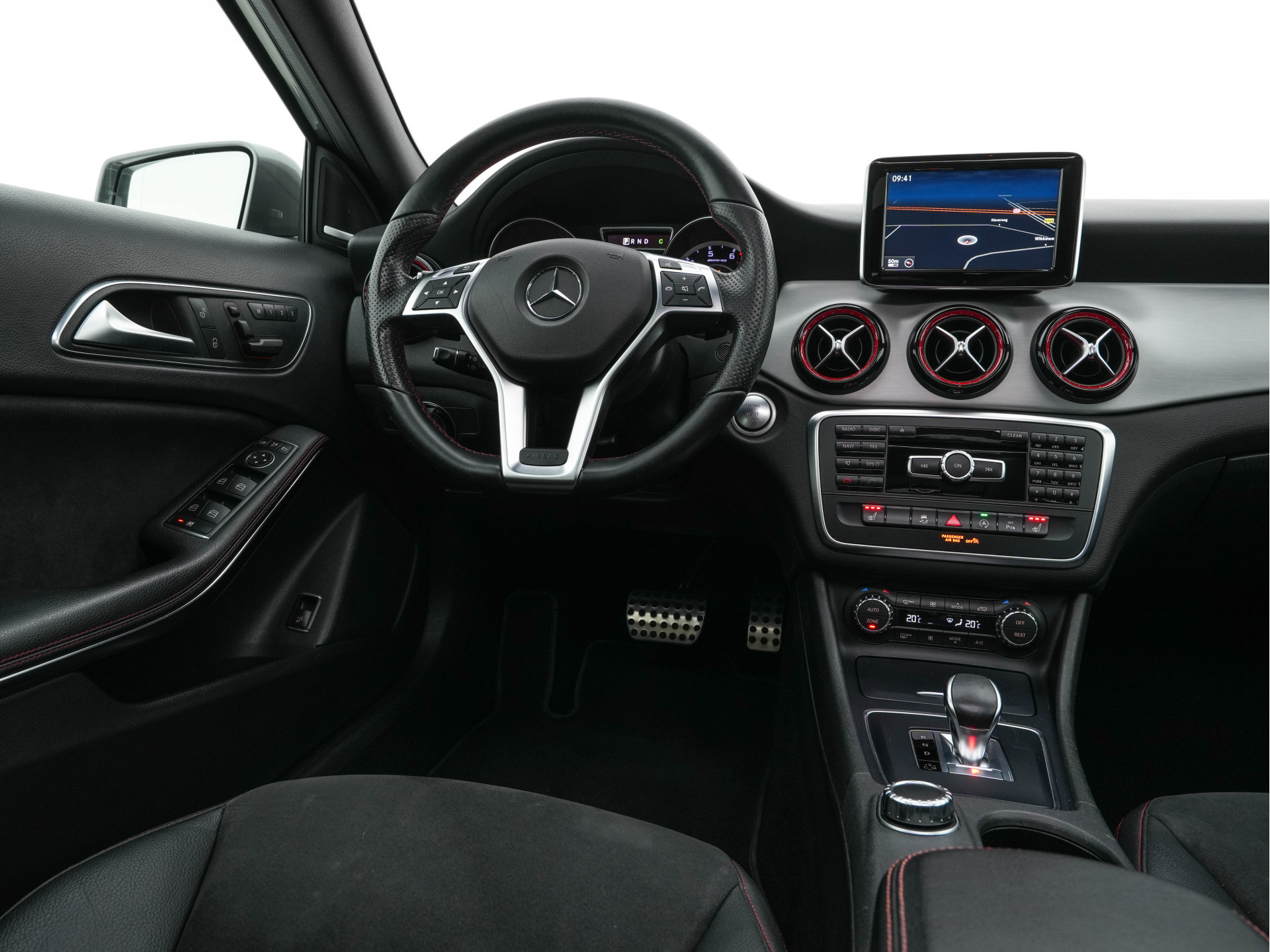 Mercedes-Benz GLA-klasse AMG 45 4MATIC *PANO | XENON | LEATHER-ALCANTARA | MEMORY-PACK | HARMAN/KARDON-AUDIO | KEYLESS |  CAMERA | SPORT-SEATS | HEATED-SEATS | NAVI-FULLMAP | SHIFT-PADDLES  | ECC | PDC | CRUISE | 20''ALU*