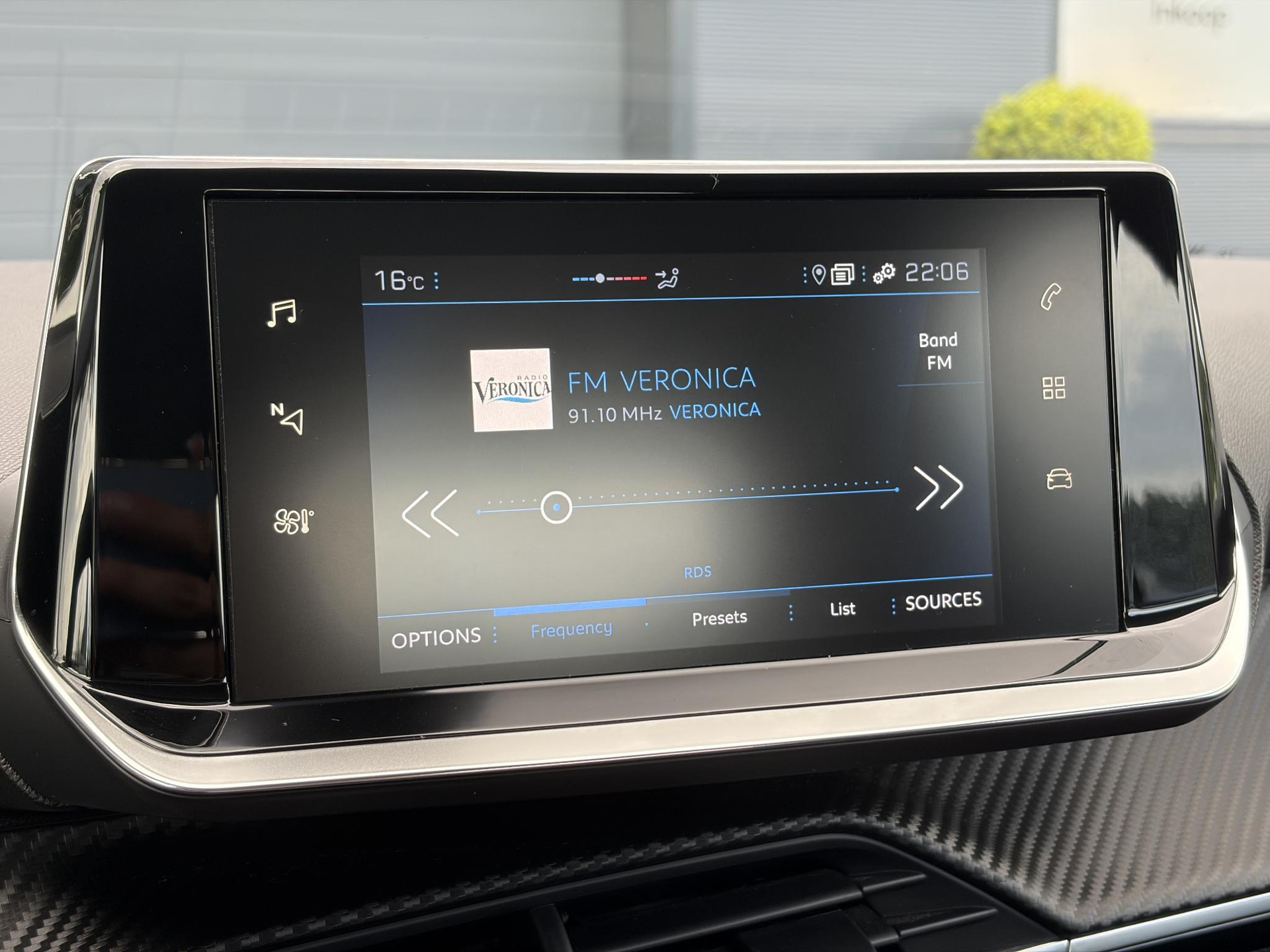 Peugeot 208 1.2 PureTech Blue Lease Active 102pk,2e Eigenaar,Navi,Apple Carplay/Android,Rijstrooksensor,6 Bak,Pdc,Dealer Onderhouden,N.A.P,Apk tot 04-2028