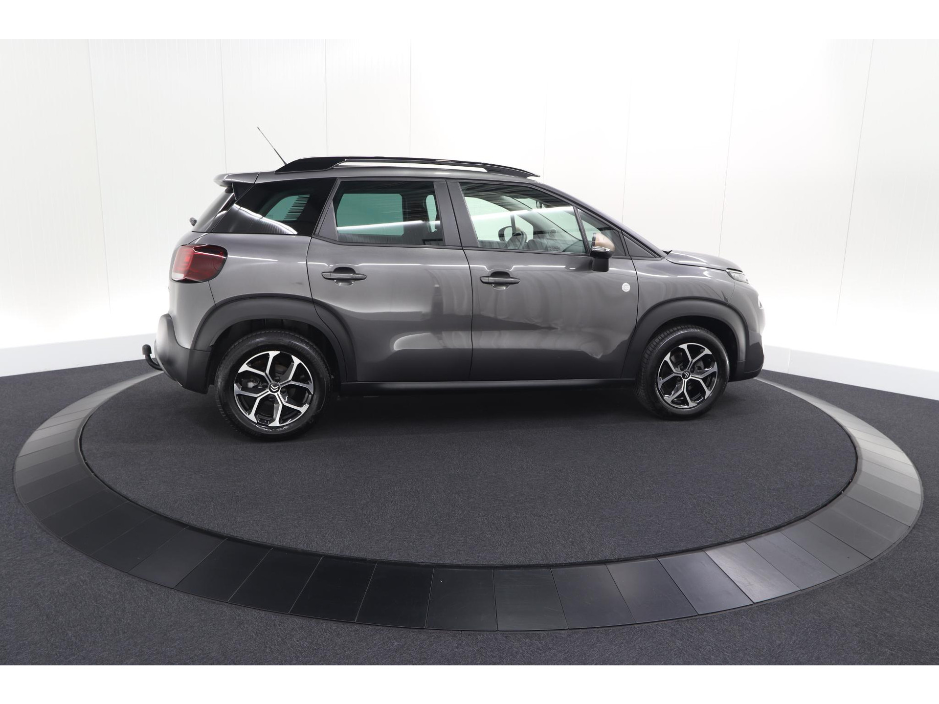 Citroen C3 Aircross PureTech 110 C-Series | Trekhaak | Navigatie | Parkeersensoren | Apple Carplay