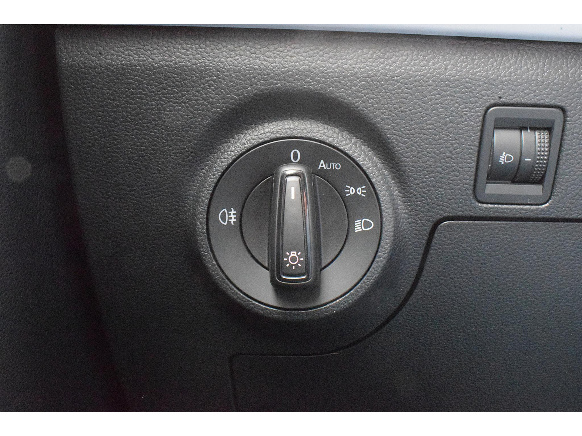 SEAT Ibiza 1.0 EcoTSI Style Business Intense | LED | Stoelverwarming | Climate | CarPlay
