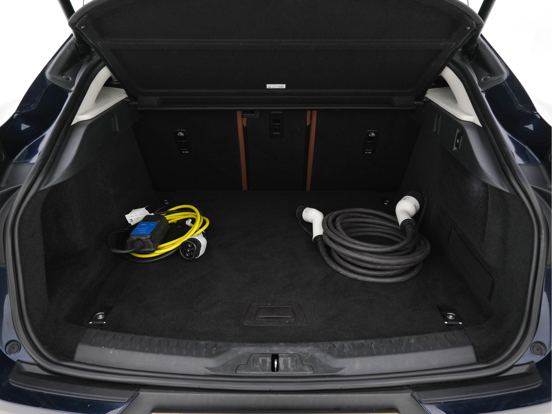 Jaguar I-PACE EV320 S AWD Business Pack 90 kWh [ 3-Fase ] {SOH-88%} (INCL-BTW) *LEATHER | FULL-LED | MERIDIAN-AUDIO | DIGI-COCKPIT | KEYLESS | DAB+ | NAVI-FULLMAP | ECC | HEATED-COMFORTSEATS | PDC | SURROUND-VIEW | CRUISE | LANE-ASSIST | TOWBAR | 20''A