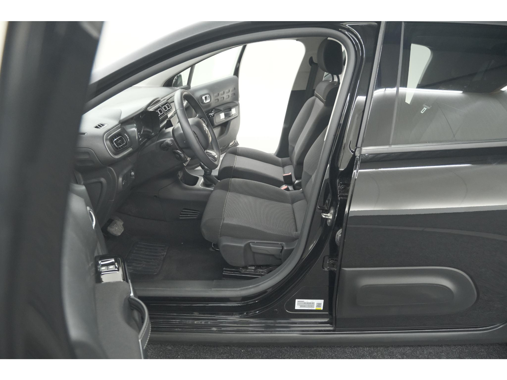 Citroen C3 PureTech 110 EAT6 Max | Apple Carplay | Parkeersensoren | Climate Control | 16 Inch Lichtmetalen Velgen