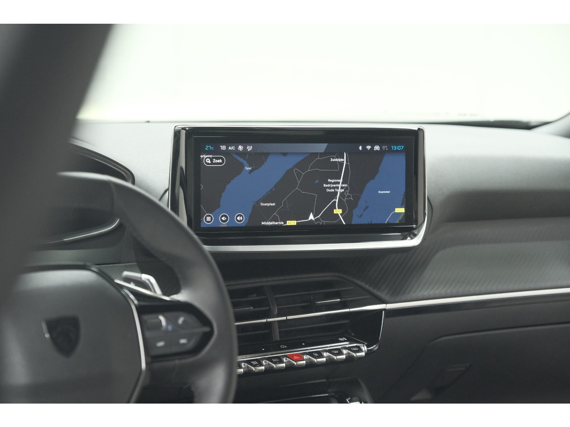 Peugeot 2008 Hybrid 136 e-DCS6 Allure | 360 Camera | Navigatie | Adaptieve Cruise Control | Dodehoekdetectie