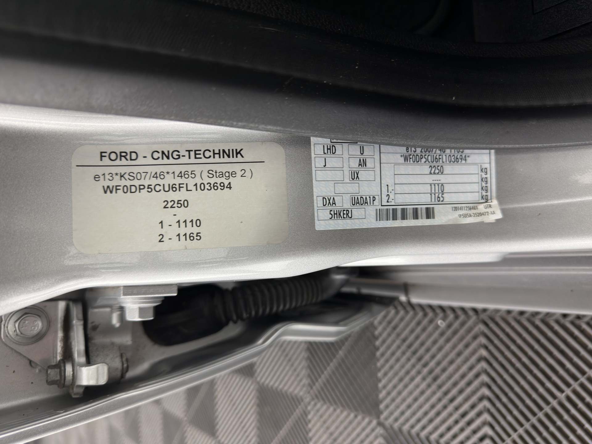 Ford C-Max 2.0 Plug-in Hybrid Titanium Plus (⚠️) Aut. *PANO | LEATHER | NAVI-FULLMAP | KEYLESS | CAMERA | COMFORT-SEATS | ECC | PDC | 17"ALU*