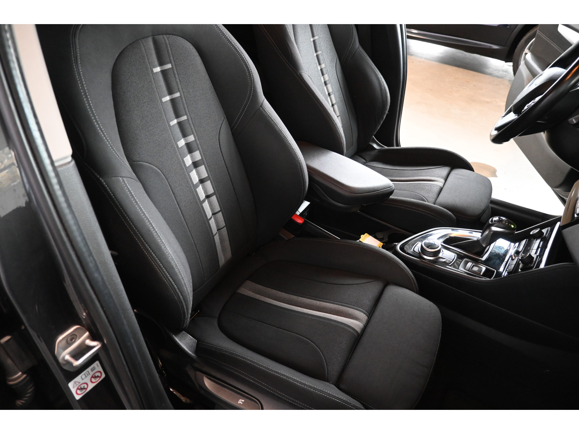 BMW 2-serie Active Tourer 225xe iPerformance Executive Automaat Navigatie Goed Onderhouden! Inruil Mogelijk!