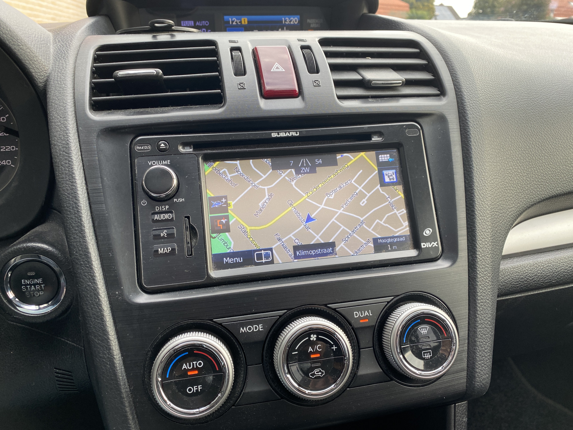 Subaru XV 2.0i Premium AWD 150 pk AUT. | dealer onderhouden | navigatie | leer | schuif-/kanteldak | cruise control | camera