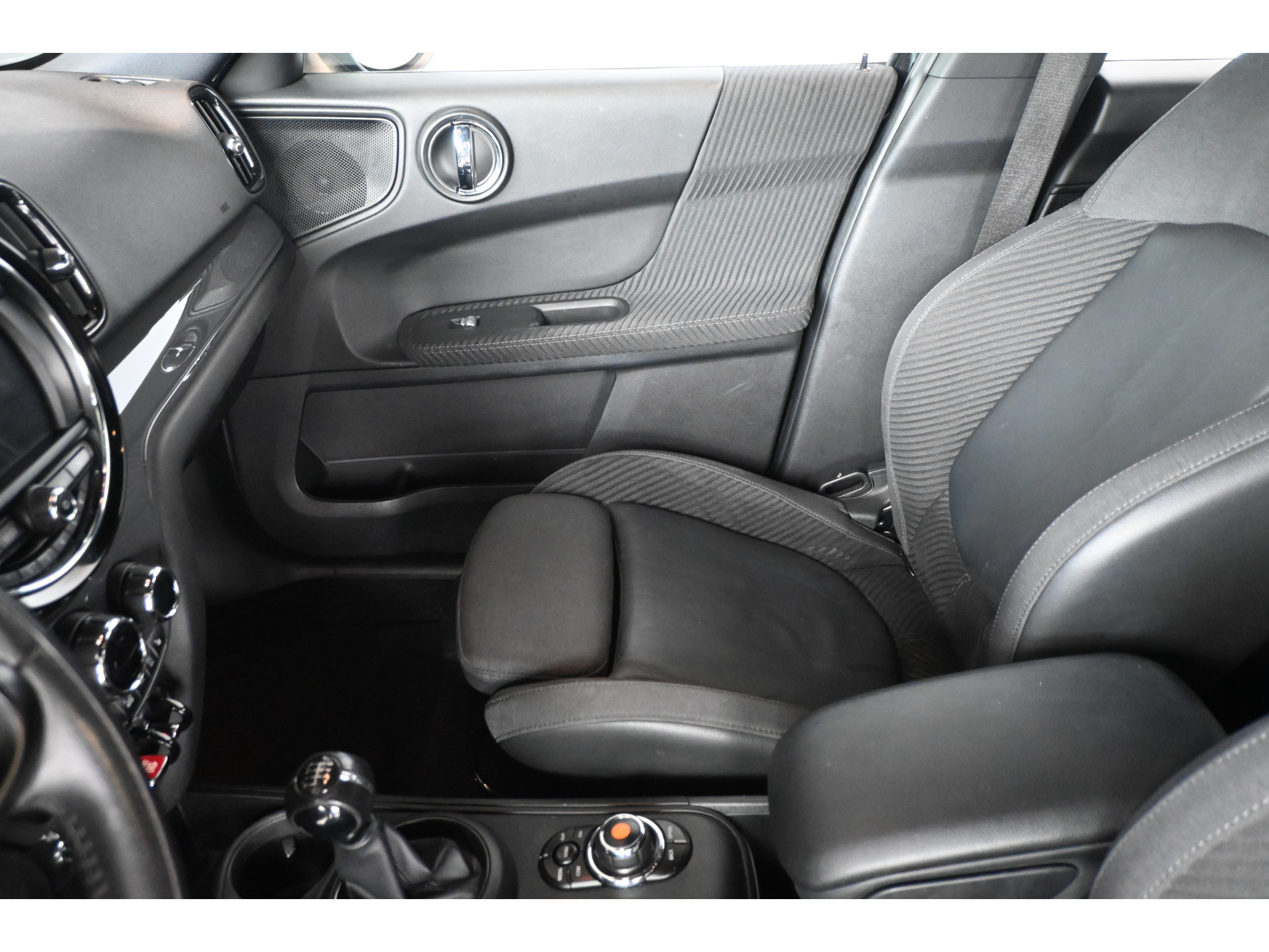 MINI Countryman 1.5 Cooper Dutch Made Edition Clima Cruise control Navigatie LED Licht metaal Inruil mogelijk