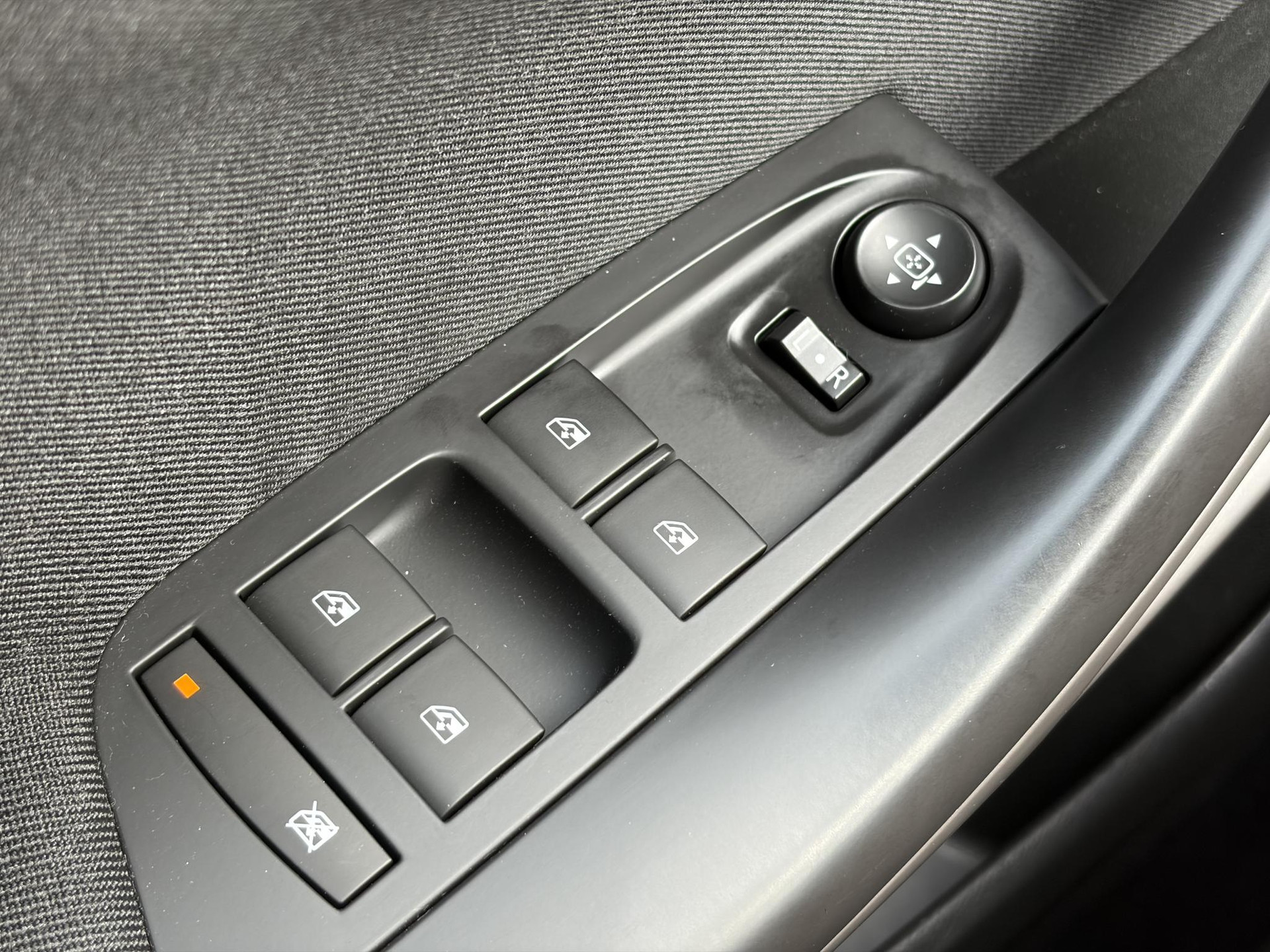 Opel Astra Sports Tourer 1.2 Business Executive ✓1e Eigenaar✓146pk✓Camera✓Trekhaak✓Carplay✓Airco✓Cruise✓Pdc V+A✓Lm velgen✓Comfortstoelen✓6 Bak✓N.A.P✓Nieuwe Apk bij Aflevering