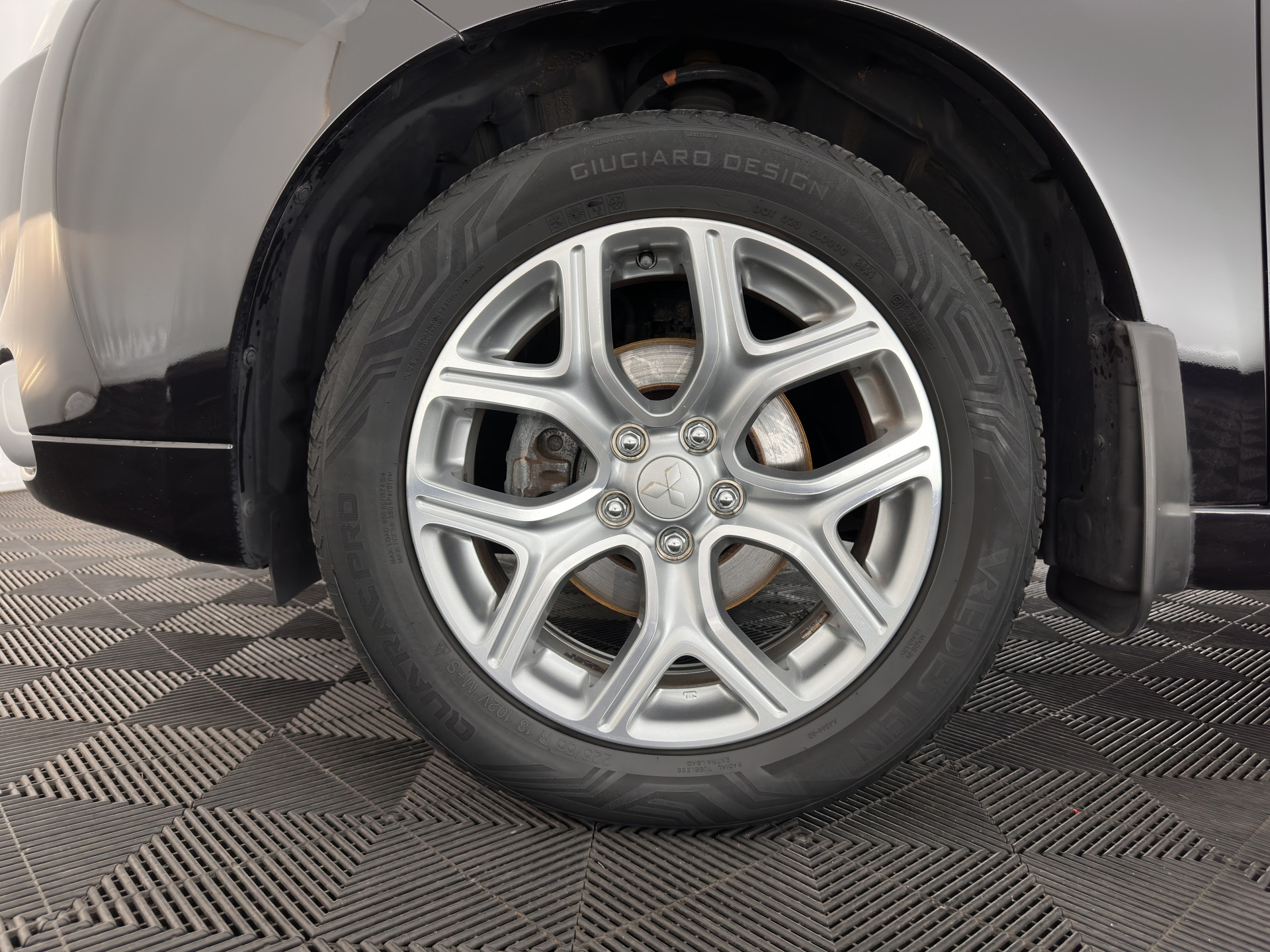 Mitsubishi Outlander 2.0 PHEV Instyle+ (Plug-In) Aut.* FULL-LEATHER | XENON | NAVI-FULLMAP | KEYLESS | CAMERA | HEATED-COMFORTSEATS | ECC | SHIFT-PADDELS | PDC | CRUISE | DAB | TOWBAR | PRIVACY-GLASS | LANE-ASSIST | 18'' ALU*