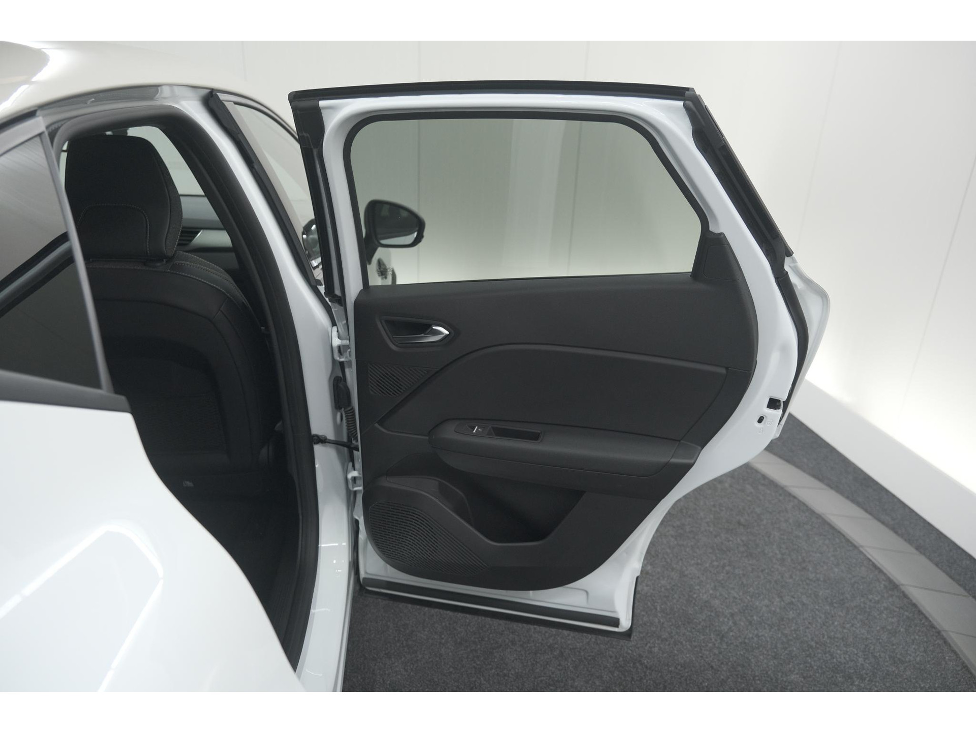 Renault Captur Mild Hybrid 160 EDC Techno | Camera | Navigatie | Apple Carplay | Pack Full Screen