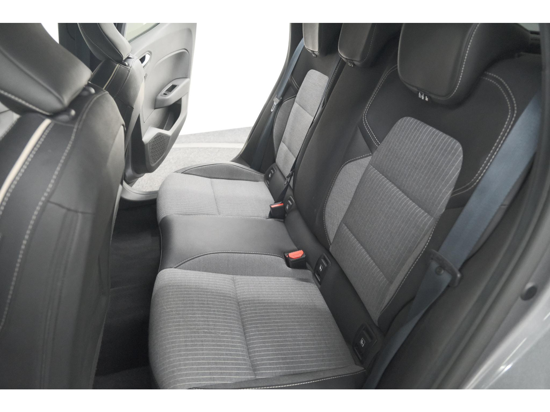 Renault Clio TCe 90 GPF techno | 360 Camera | Adaptieve Cruise Control | 9.3 Inch Groot Scherm