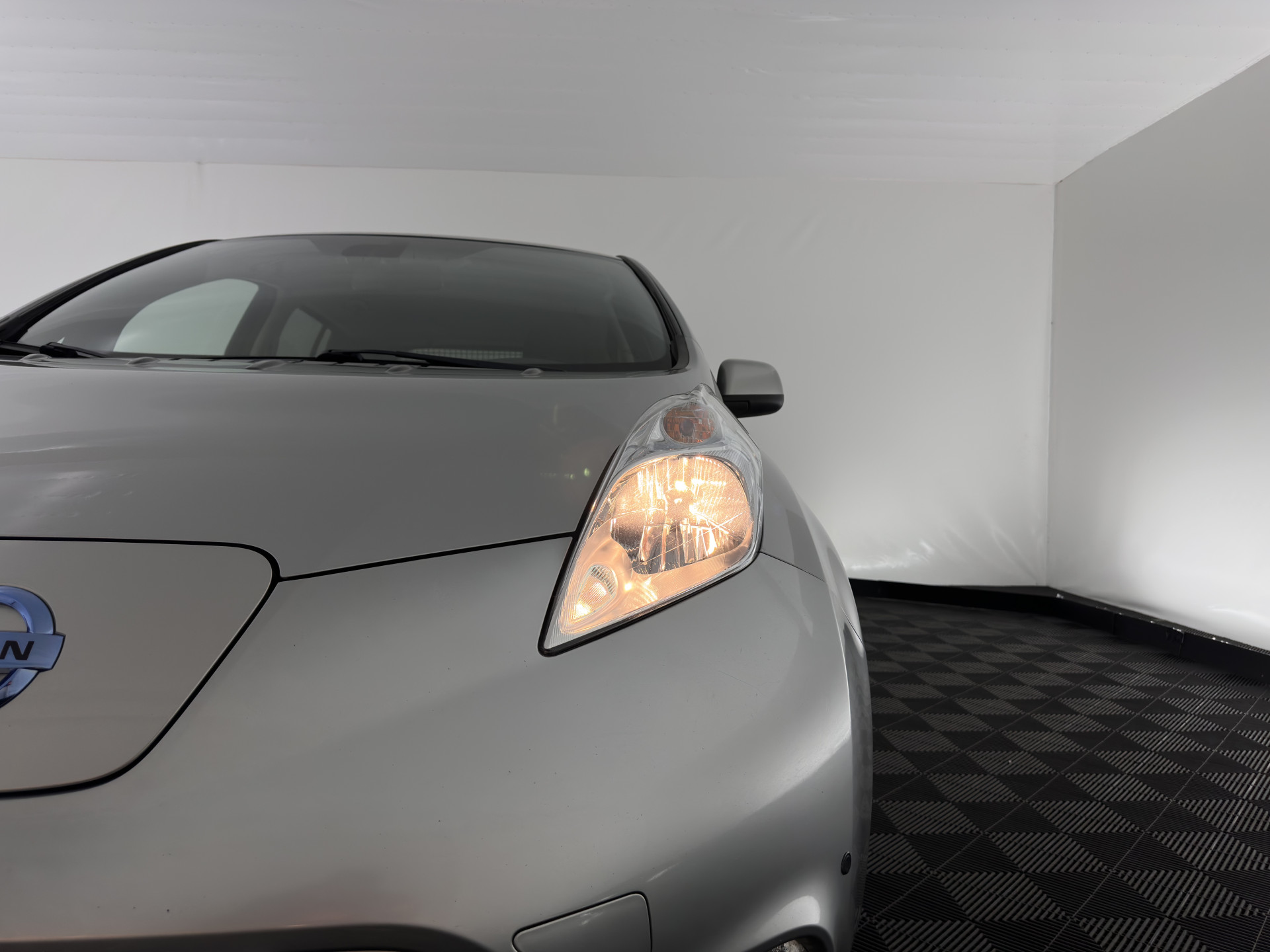 Nissan LEAF Acenta 30 kWh *NAVI-FULLMAP | MICROFIBRE | DAB | CAMERA | ECC | CRUISE | DIGI-COCKPIT | HEATED- COMFORTSEATS | PRIVACY-GLASS | 16"ALU*