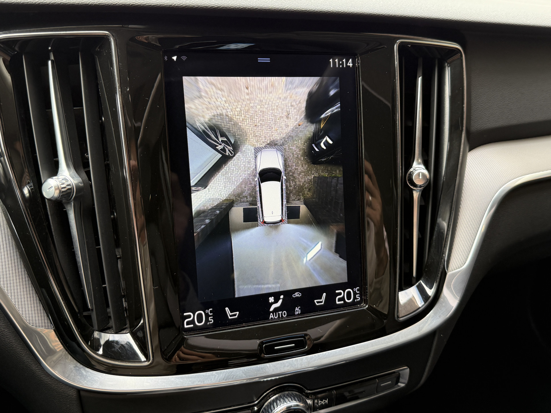 Volvo V60 2.0 T8 Twin Engine AWD Inscription | Panoramadak | 360 camera | Harman/Kardon | Adaptive cruise | Stoelverwarming