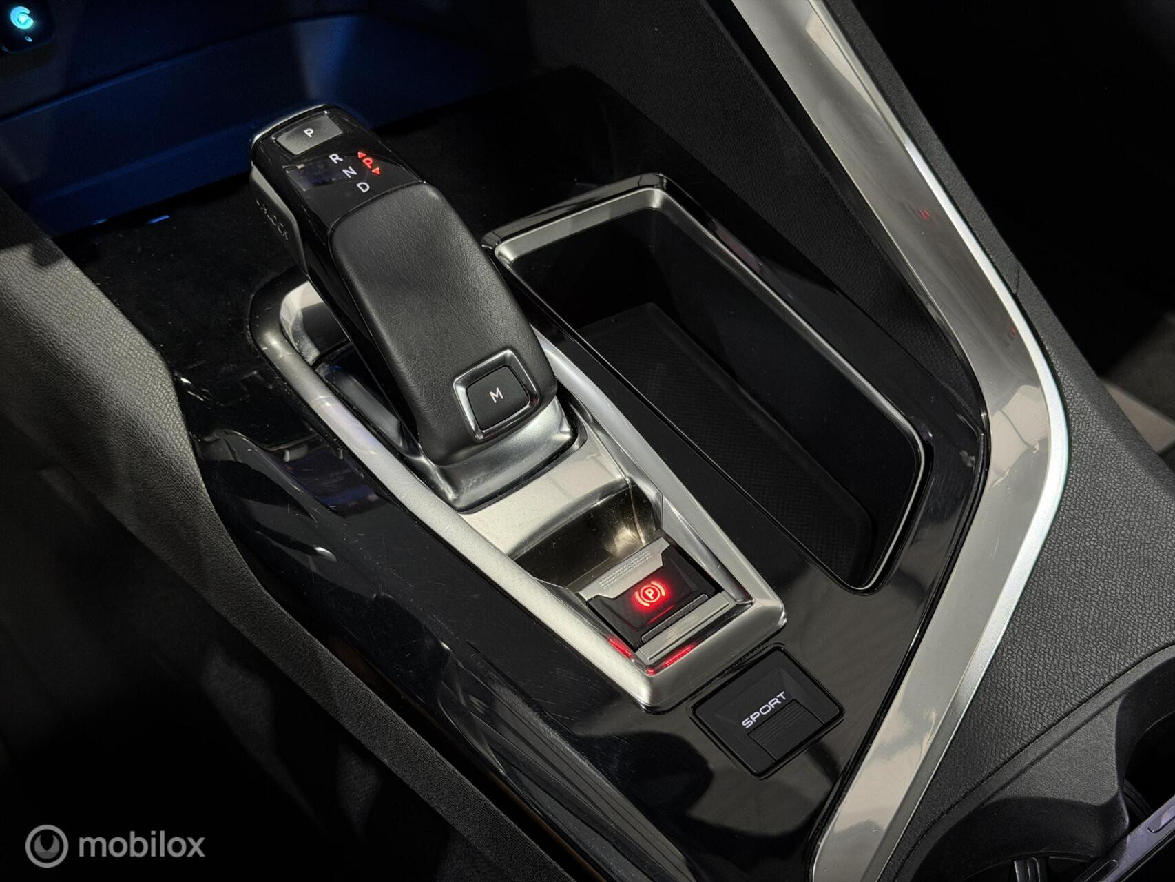 Peugeot 3008 1.2 PureTech Active|Automaat|CarPlay|Camera|Trekhaak|NAP