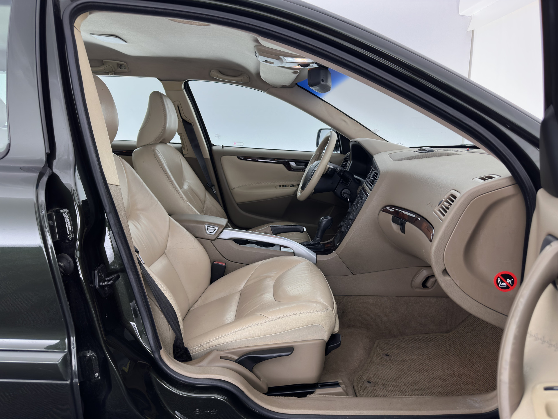 Volvo XC70 2.4D Summum AWD Aut. *LEATHER | ECC | HEATED-COMFORTSEATS | CRUISE | NAVIGATION | TOWBAR | 16''ALU *