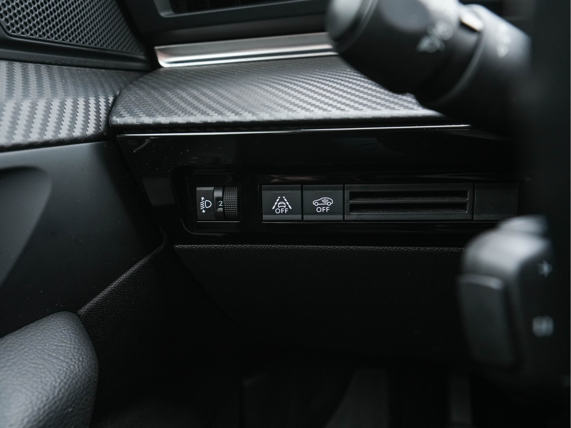 Peugeot 508 SW 1.5 BlueHDI Blue Lease Active Avantage (INCL-BTW) *NAVI-FULLMAP | DIGI-COCKPIT | LANE-ASSIST | SPORT-SEATS | PRIVACY-GLASS | CAMERA | DAB | KEYLESS | ECC | CARBON-INLAY | PDC | CRUISE | 19"ALU*