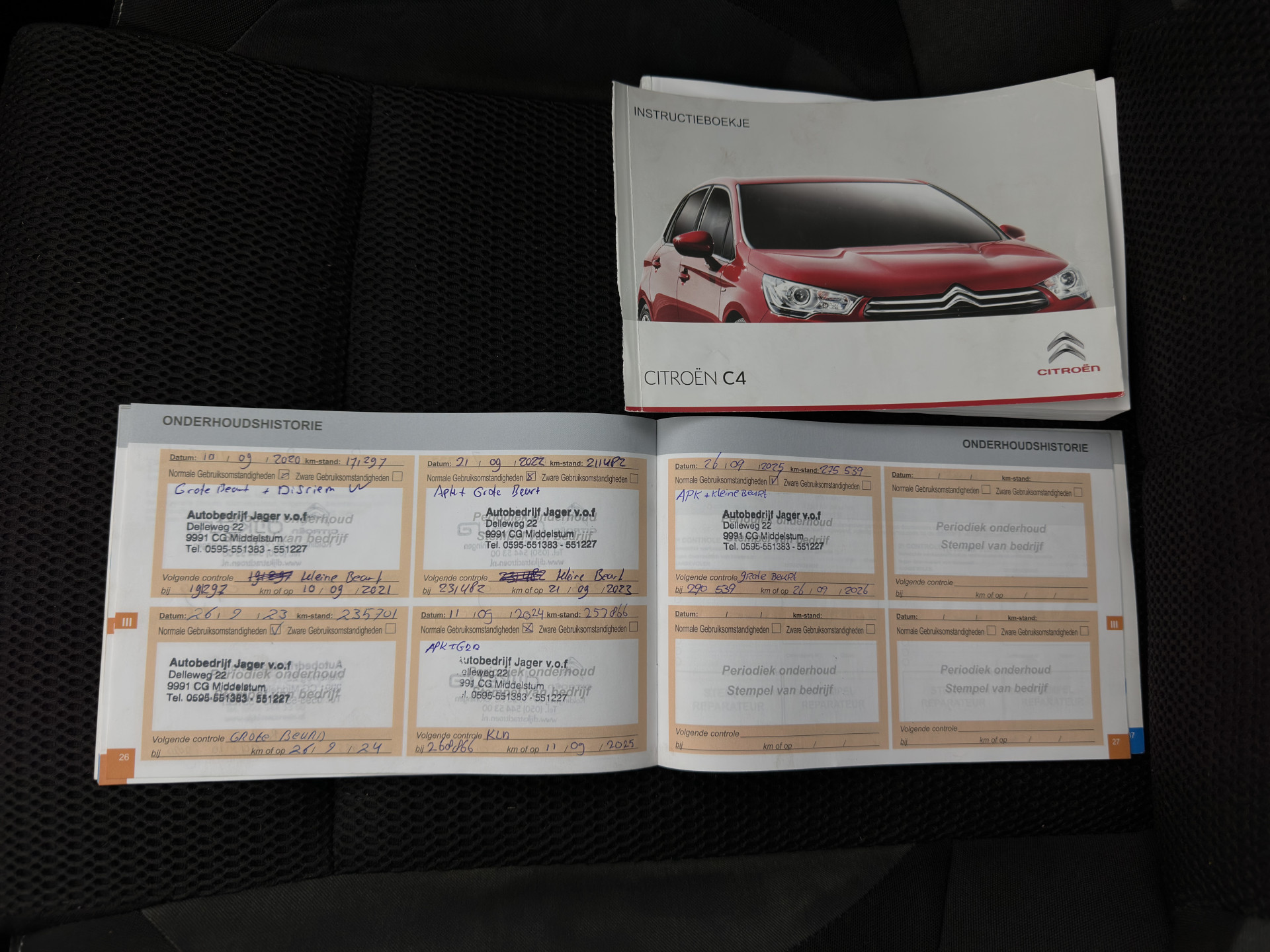 Citroën C4 1.6 BlueHDi Feel *PANO | SPORT-SEATS | PDC | PRIVACY-GLASS | ECC | CRUISE | TOWBAR*